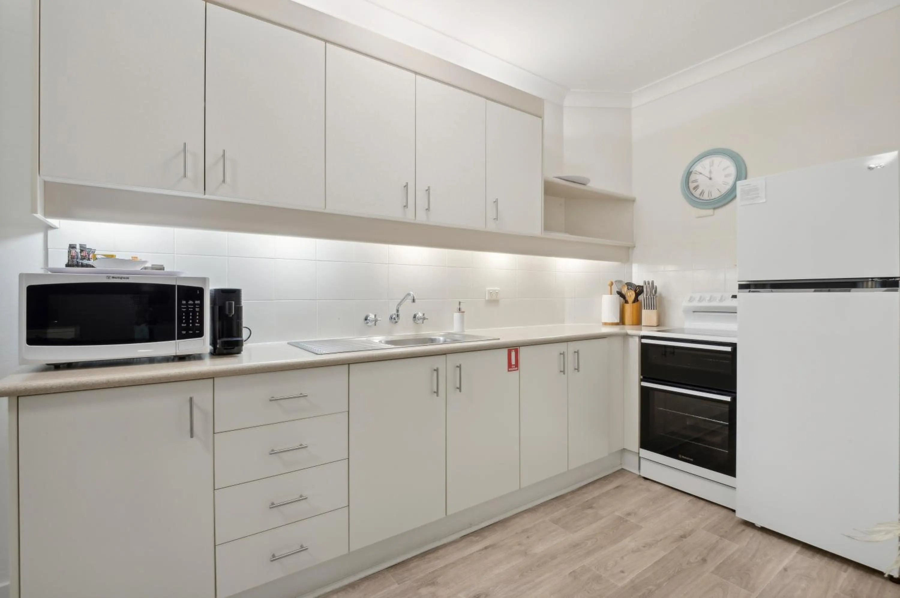 Kitchen or kitchenette in Smugglers On The Beach