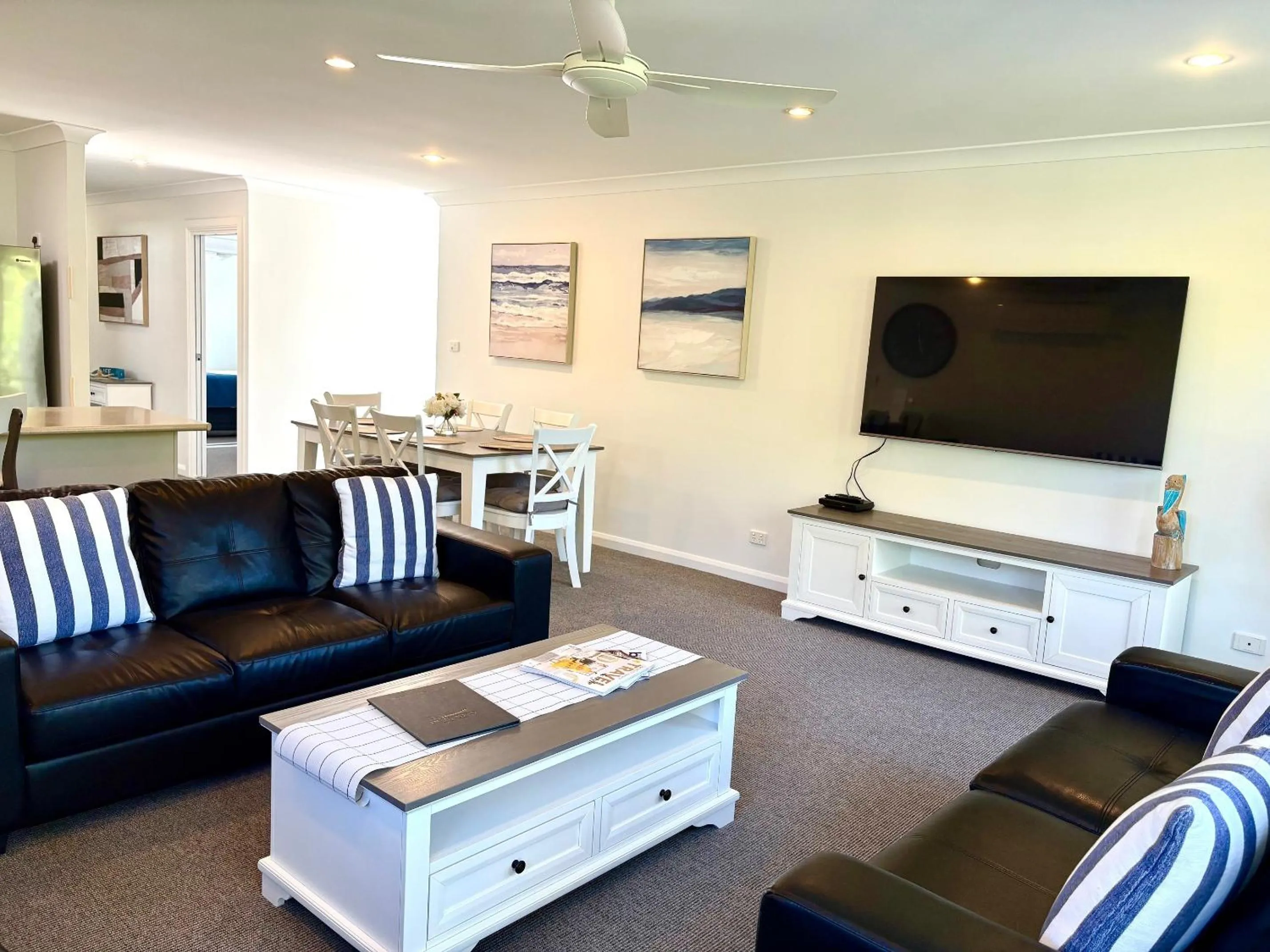 Living room in Smugglers On The Beach