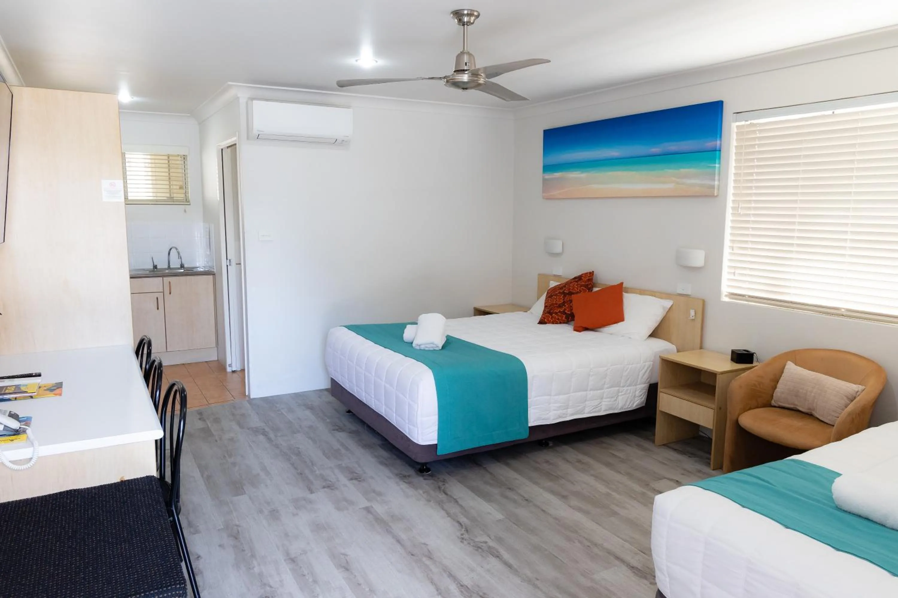 Bed in Aston Hill Motor Lodge