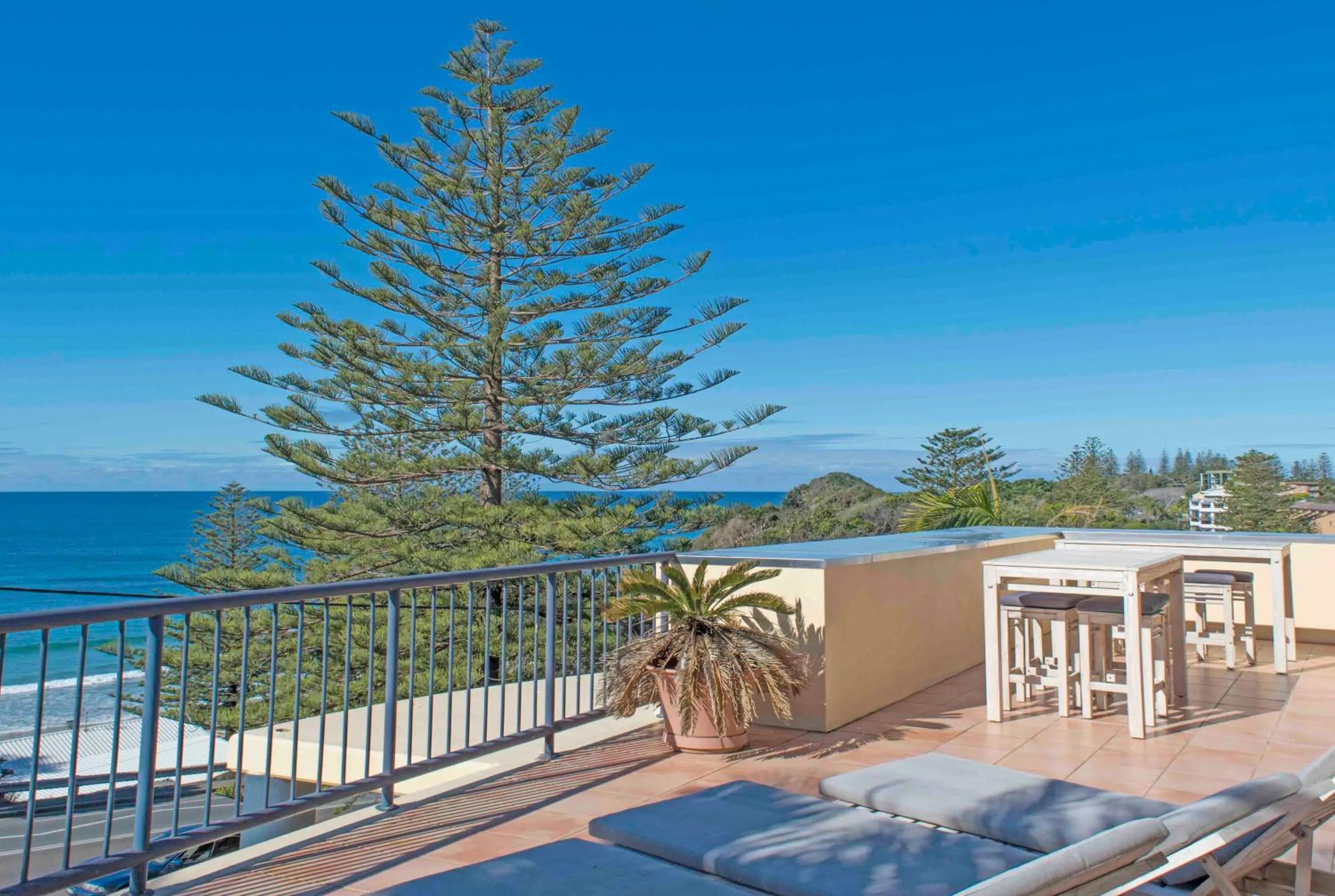 Property building in Beachside Holiday Apartments