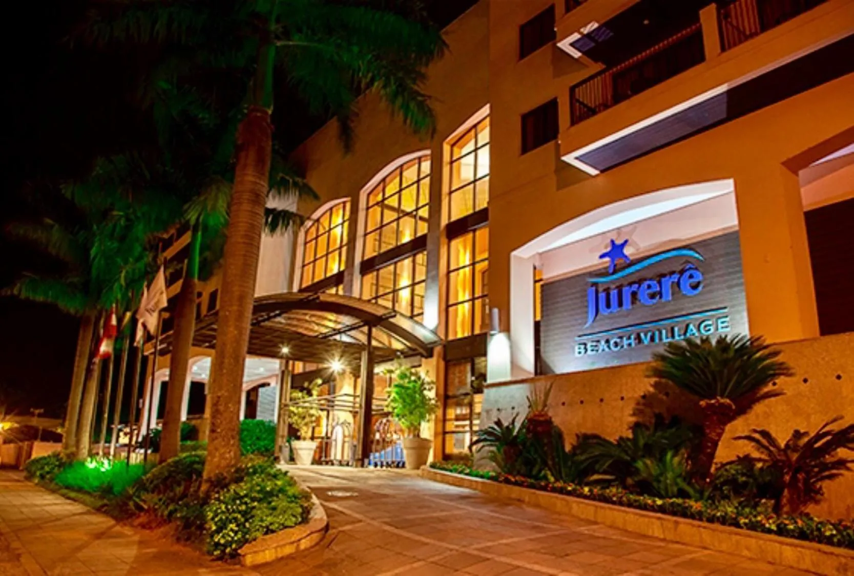 Facade/entrance in Flat Partic Hotel Jurere Beach Village