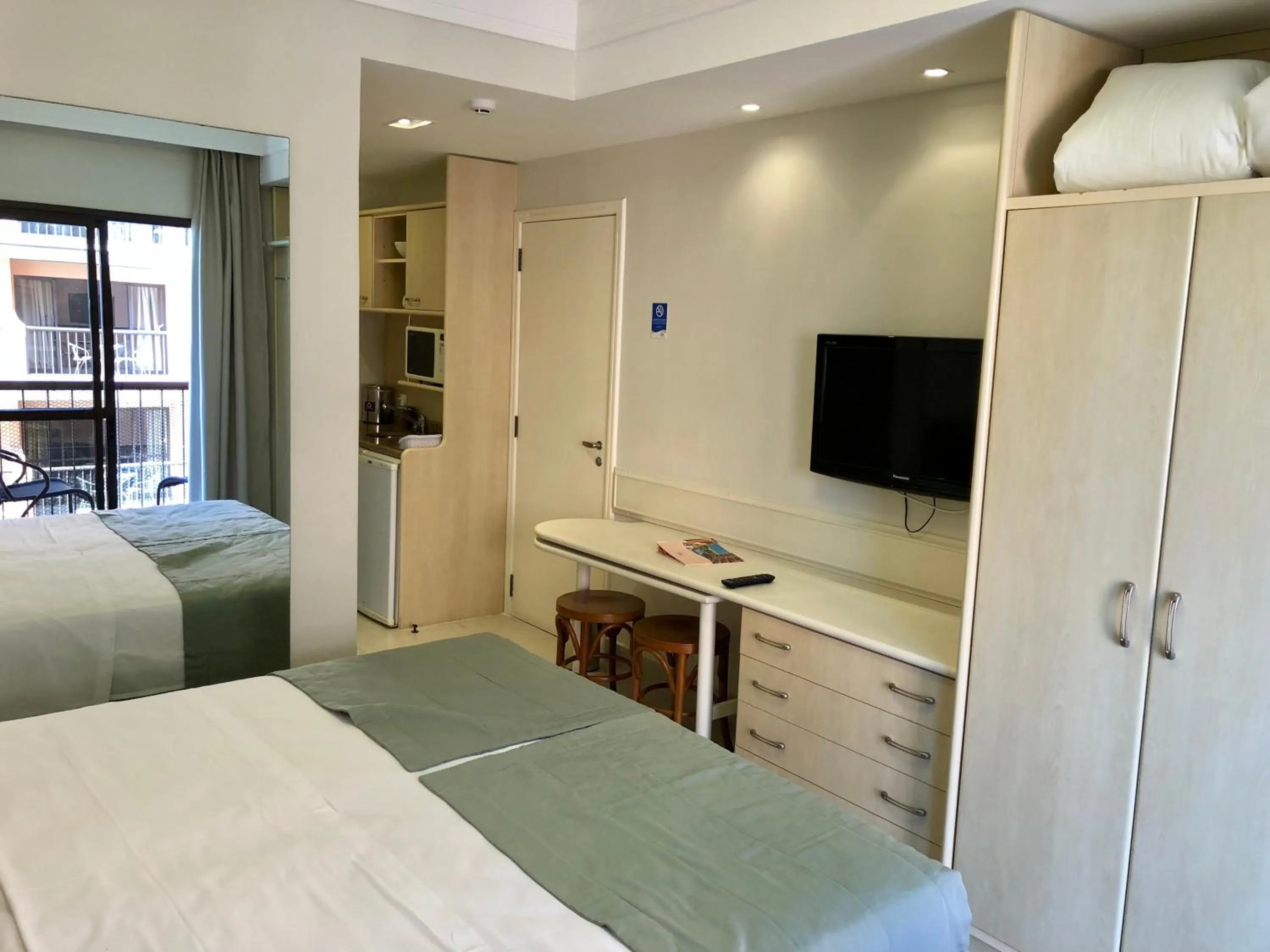 Bed in Flat Partic Hotel Jurere Beach Village