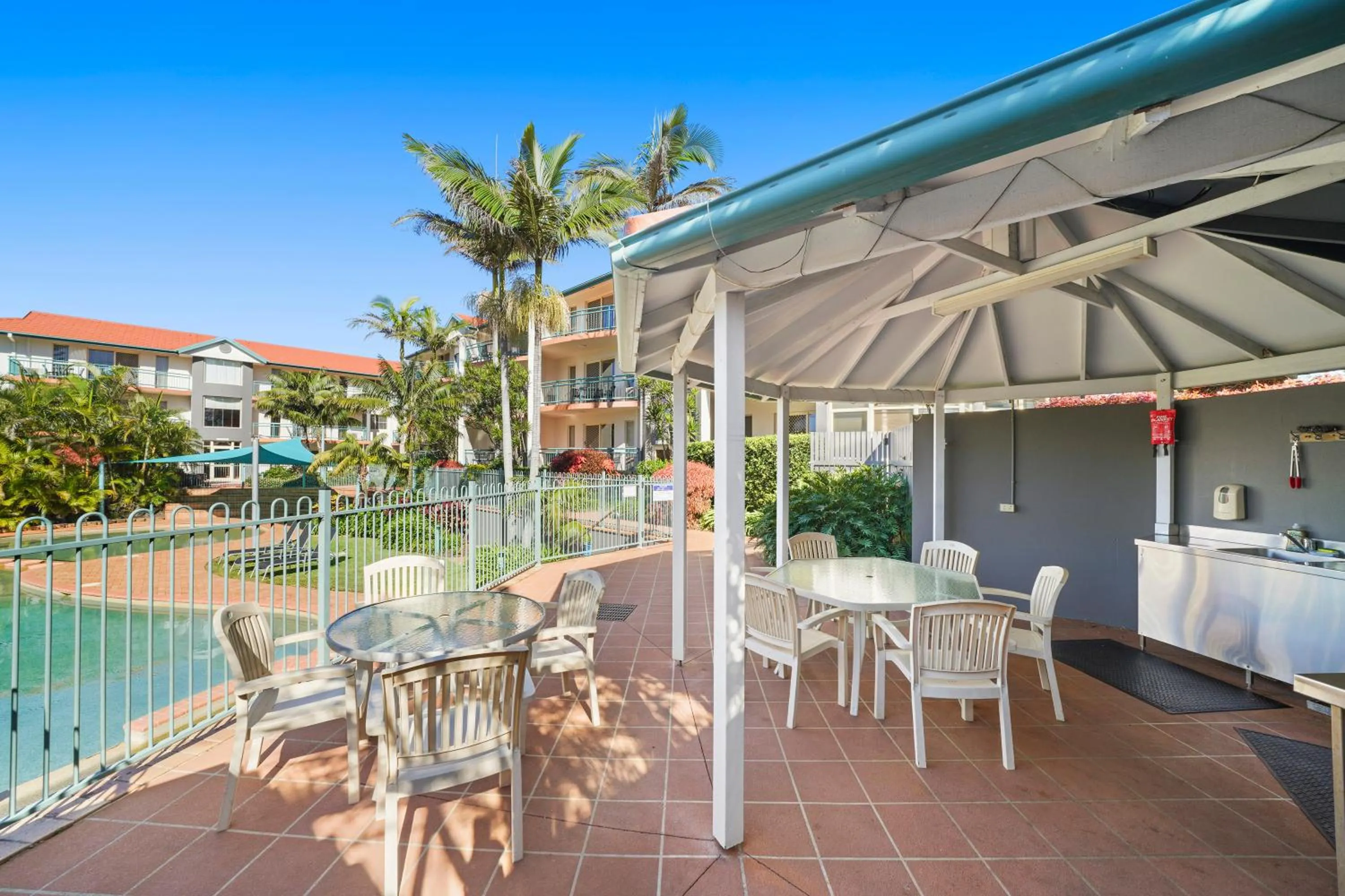 BBQ facilities in Town Beach Beachcomber Resort
