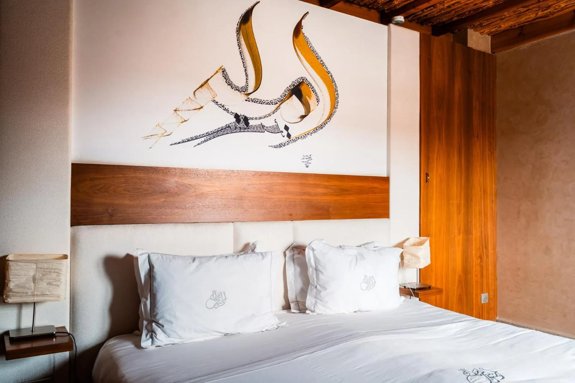 Bed in Ysalis Riad Restaurant & Spa