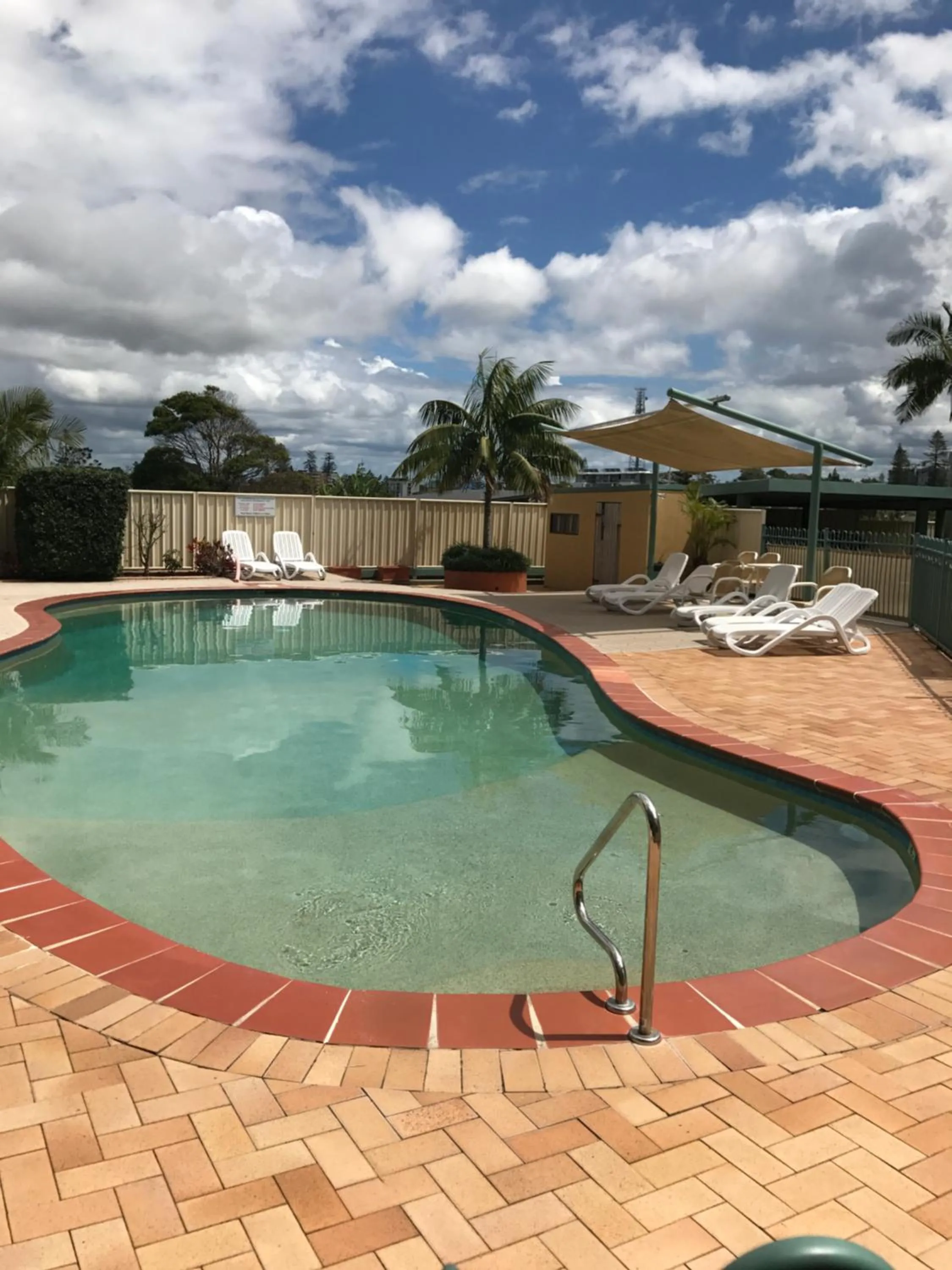 Swimming pool in Oxley Cove Holiday Apartment