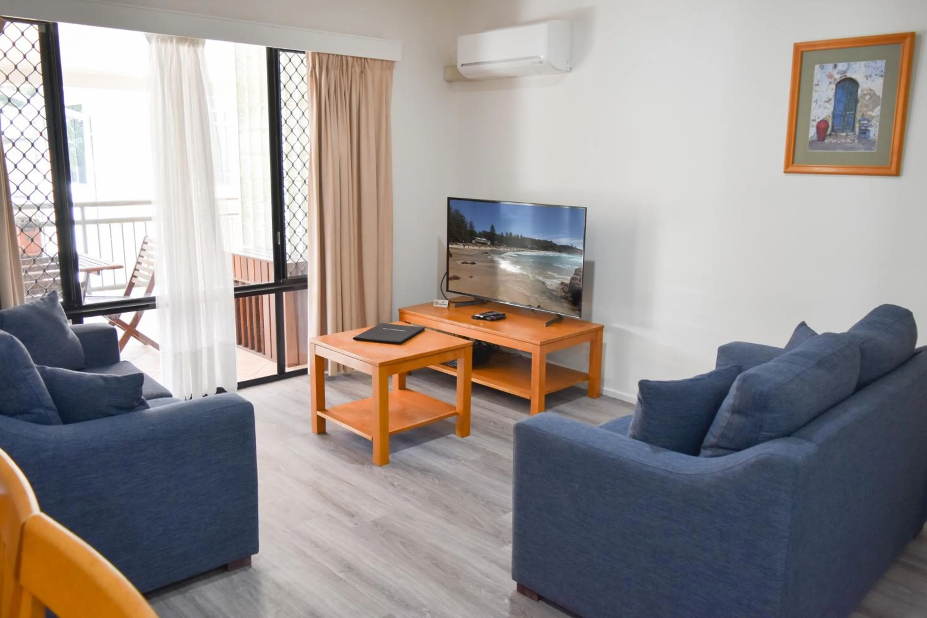 TV and multimedia in Beaches Holiday Resort