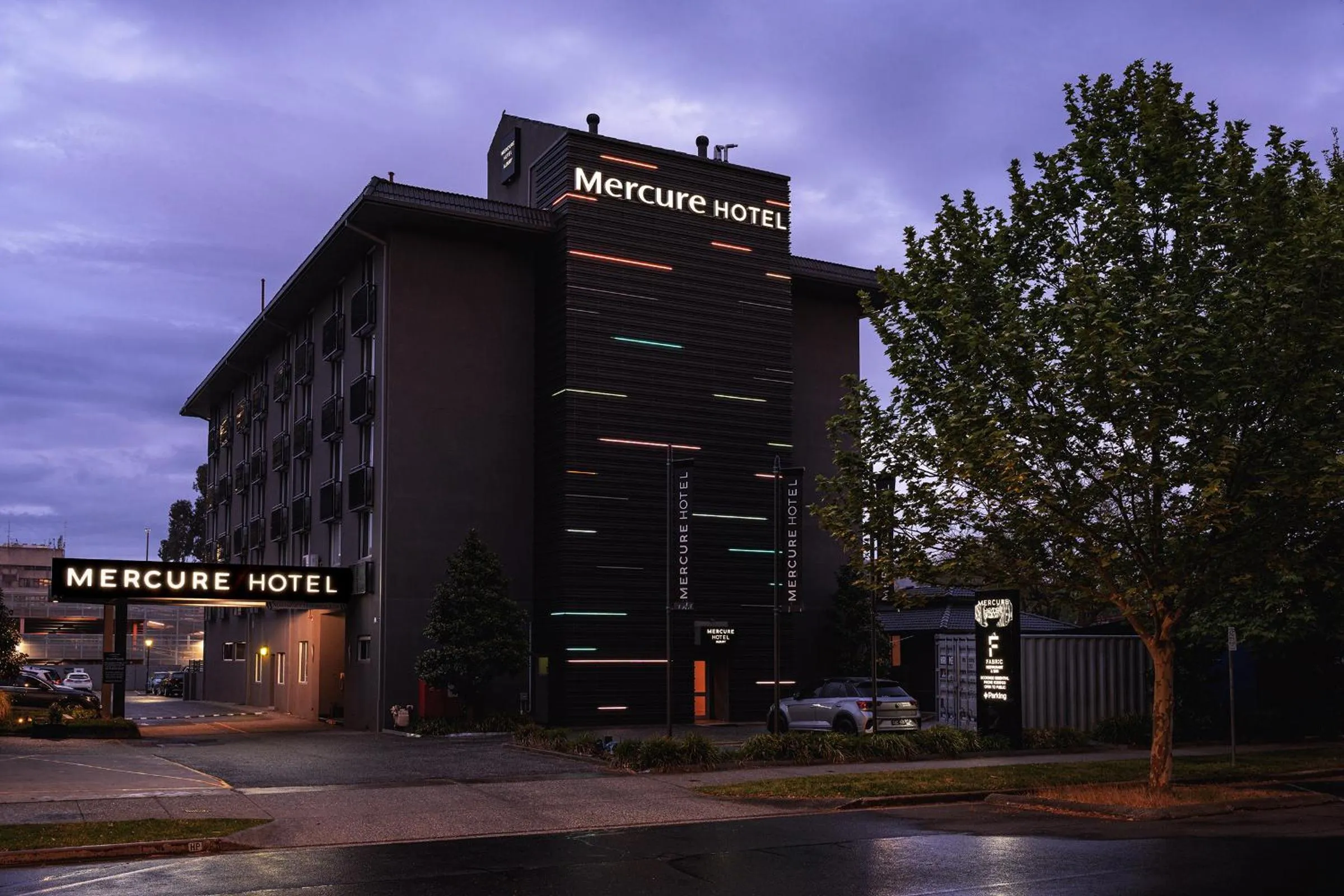 Property building in Mercure Albury