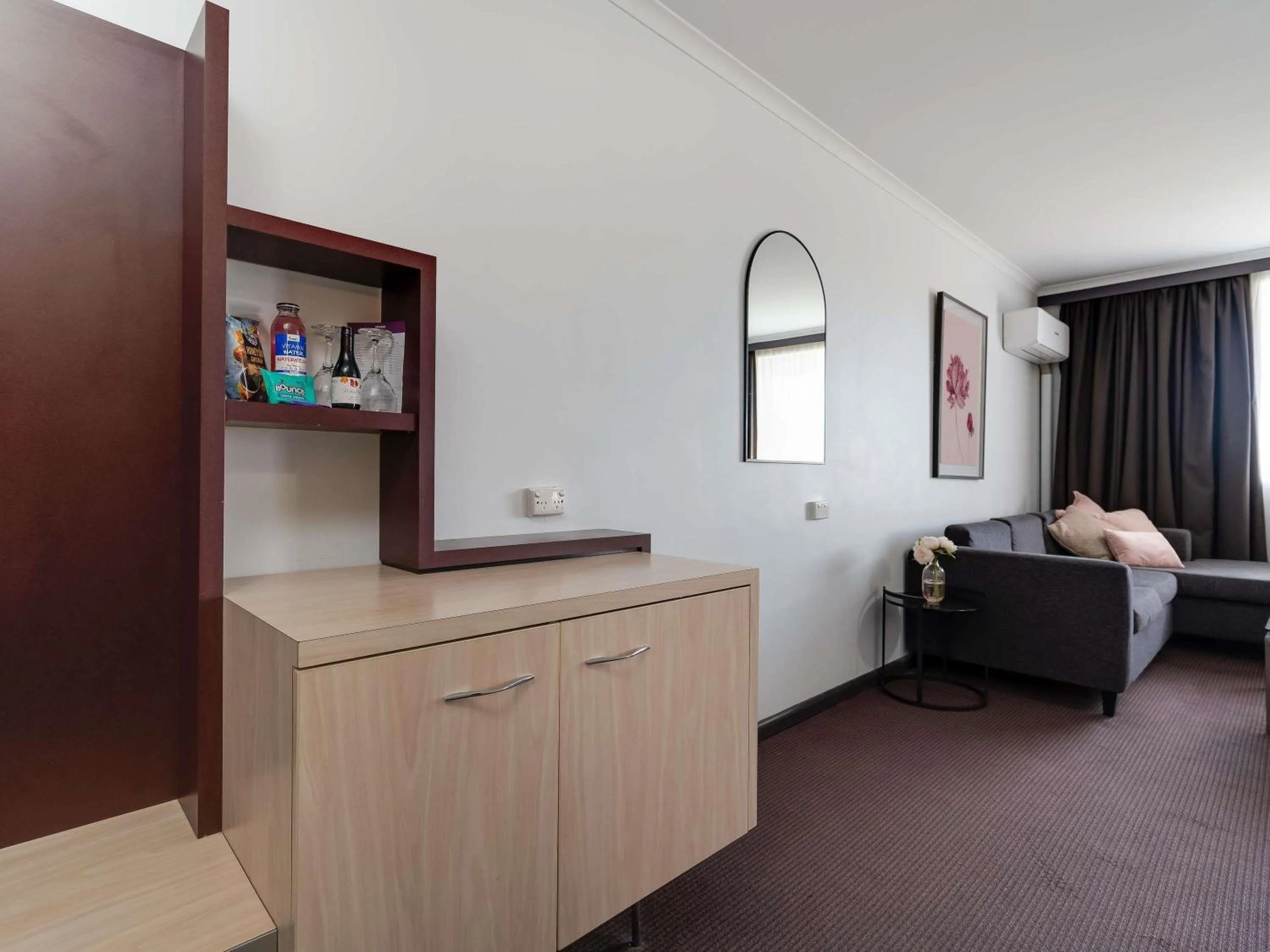 Bedroom, Bed in Mercure Albury
