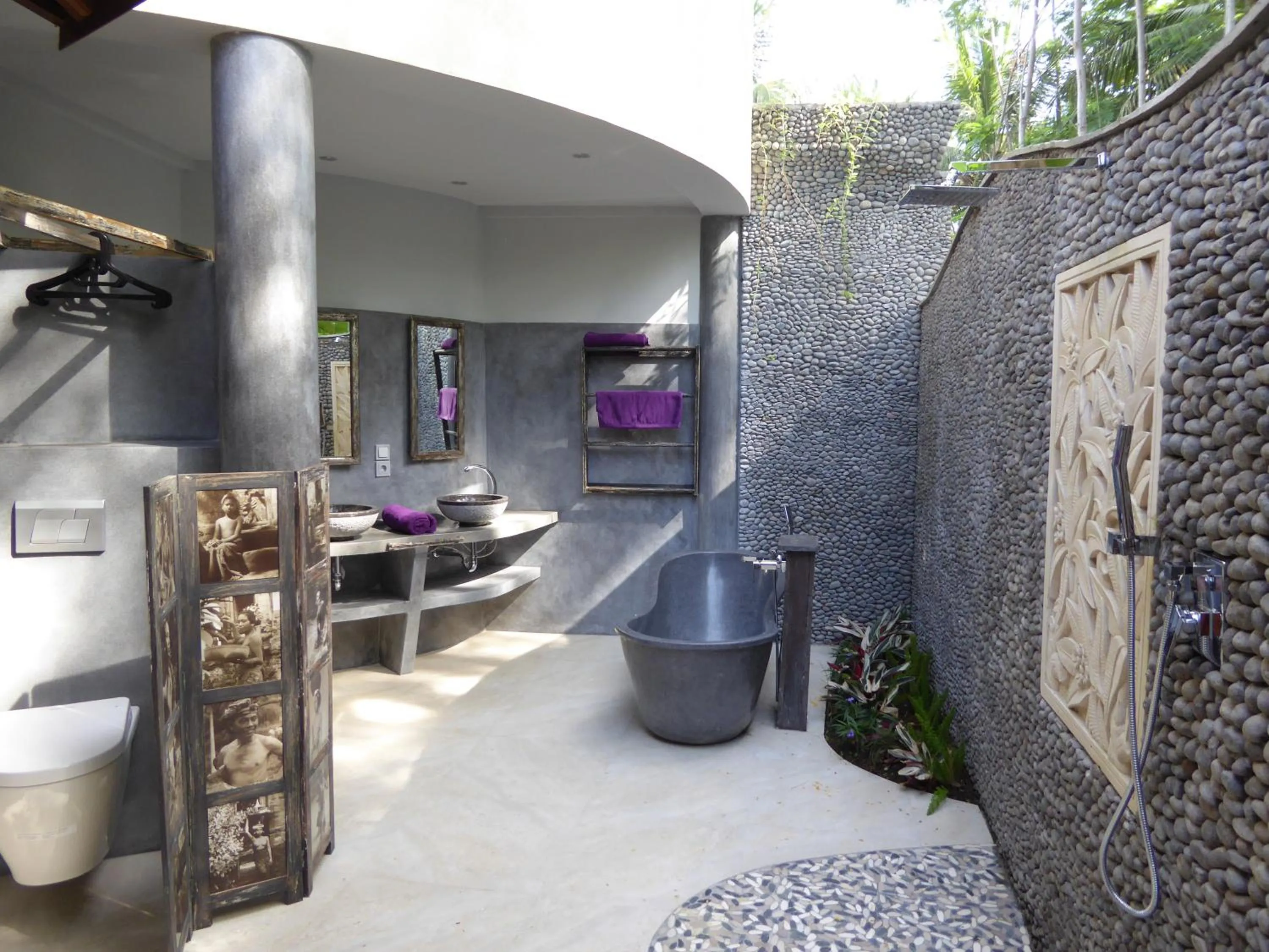 Bathroom in Puri Dajuma Beach Eco-Resort & Spa