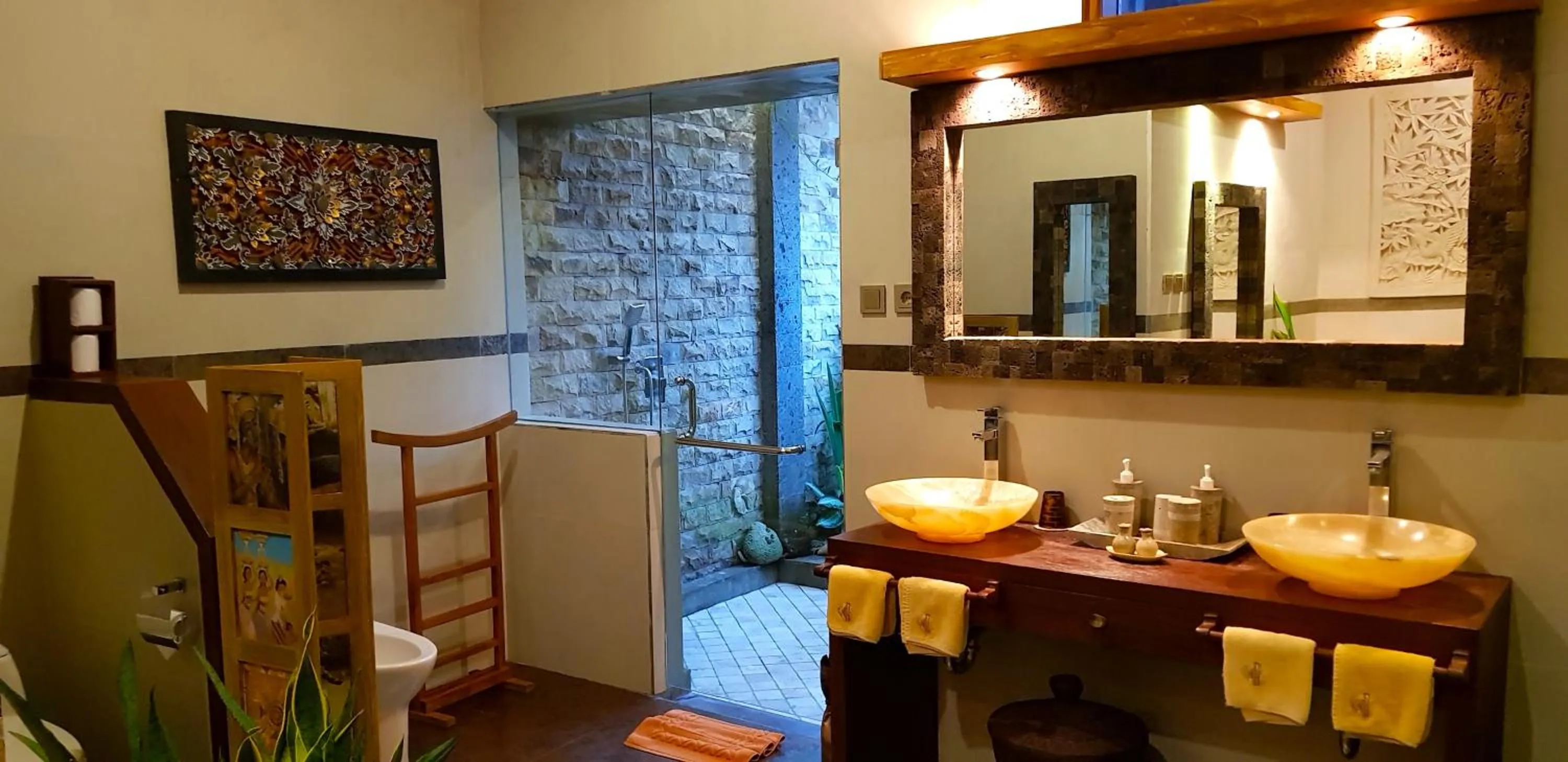 Shower in Puri Dajuma Beach Eco-Resort & Spa