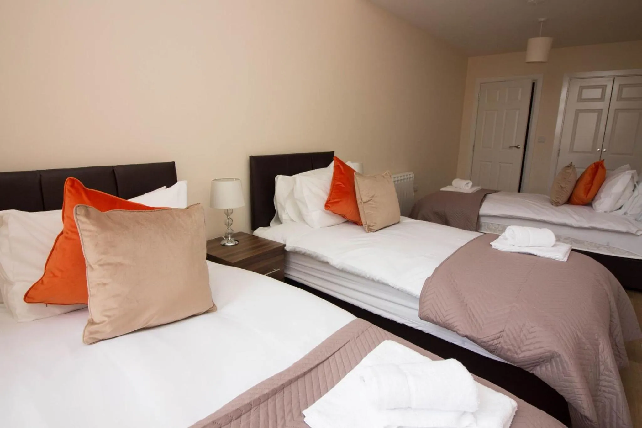 Bed in DPV - Above Bar Street Apartments