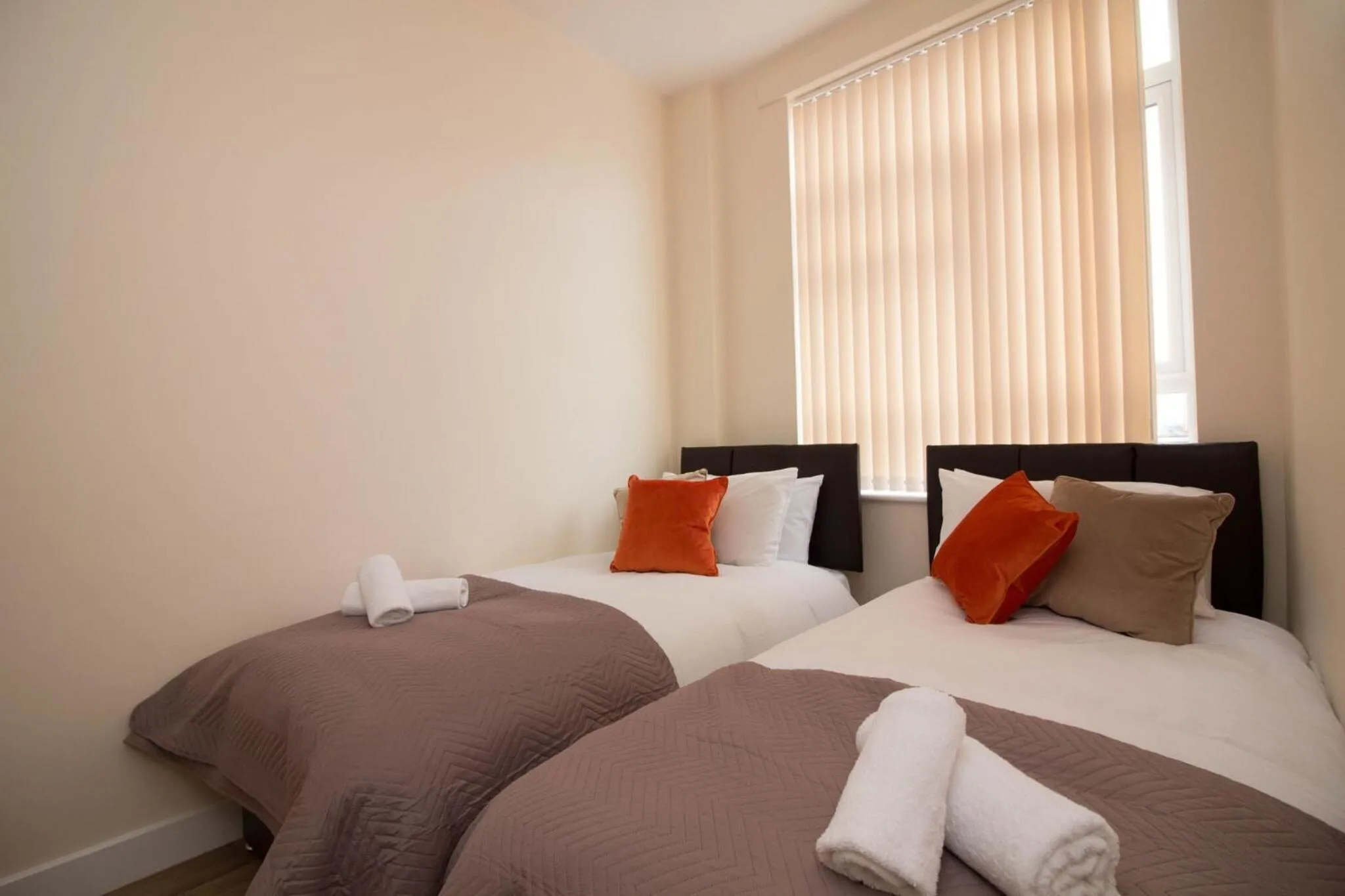 Bed in DPV - Above Bar Street Apartments