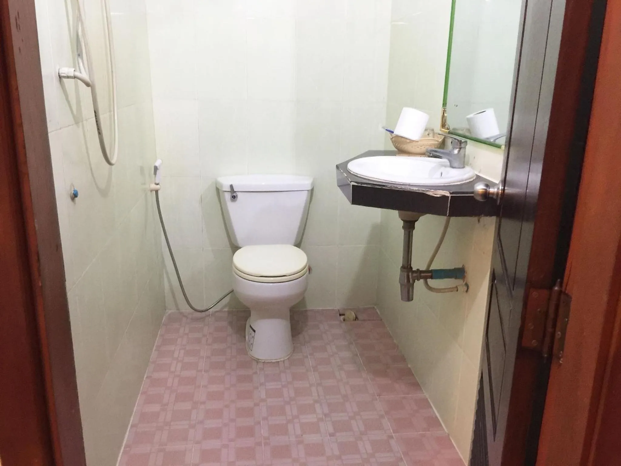 Bathroom in Central Night Hotel