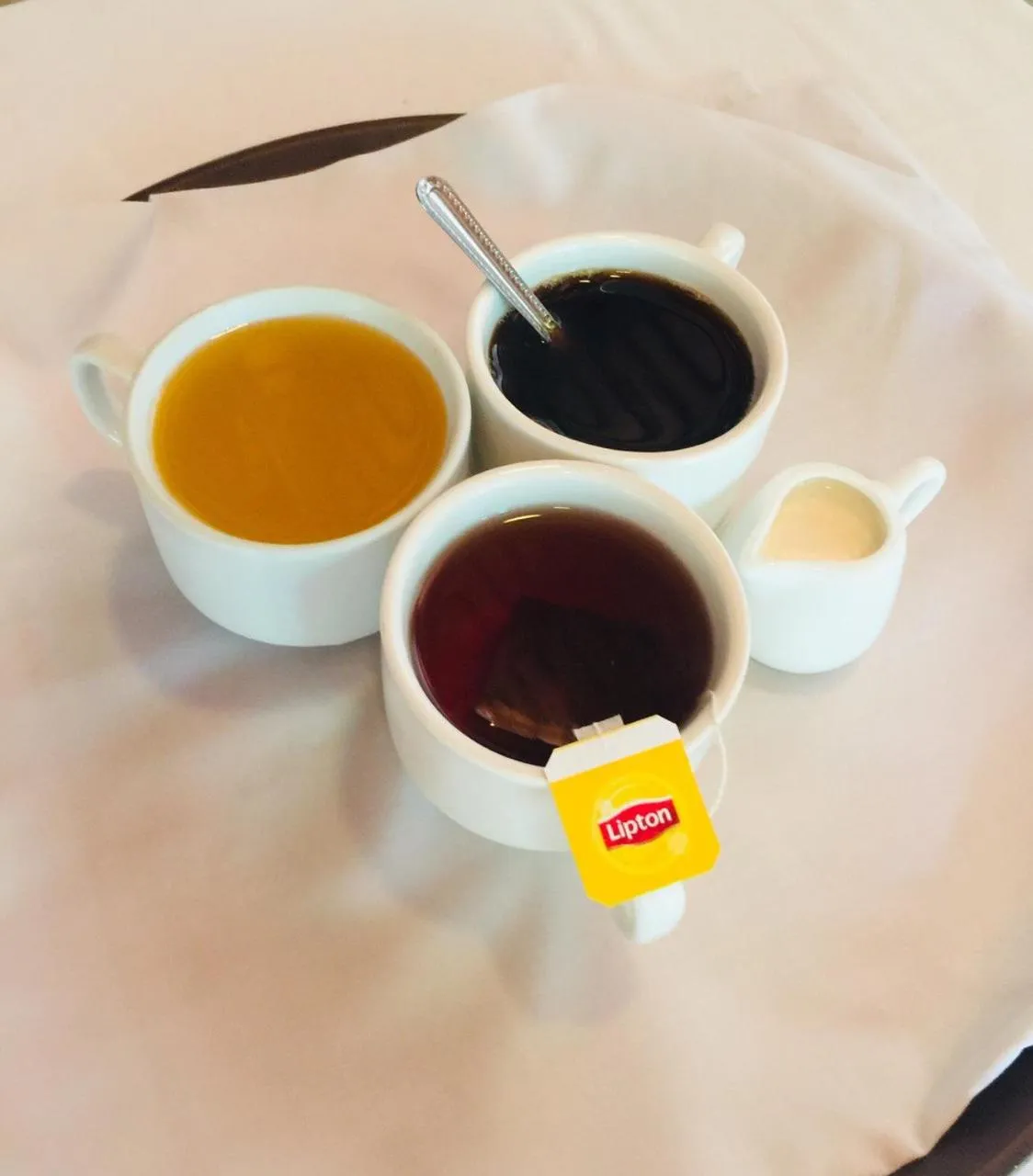 Restaurant/places to eat in Central Night Hotel