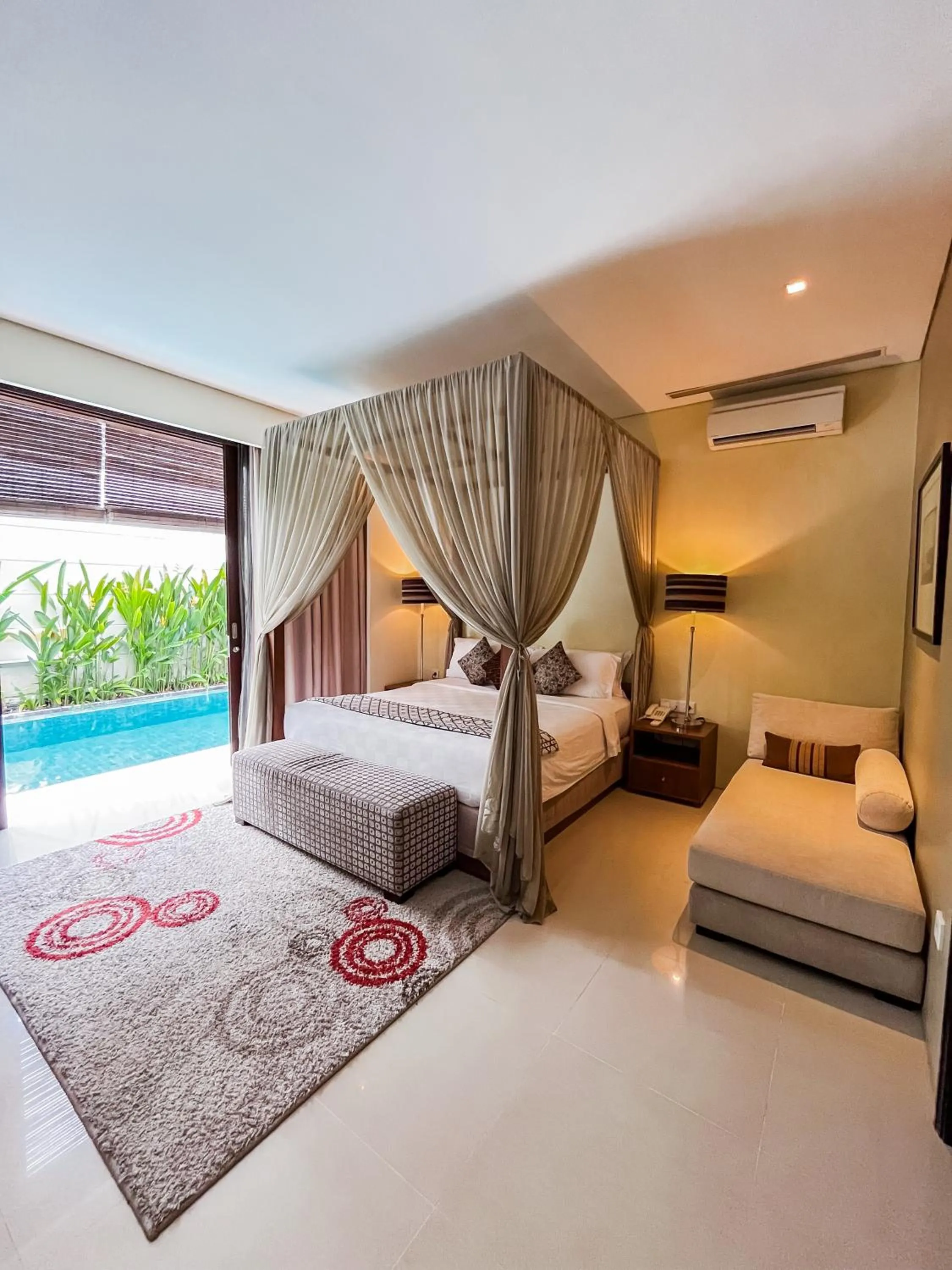 Bed in Pradha Villas Seminyak