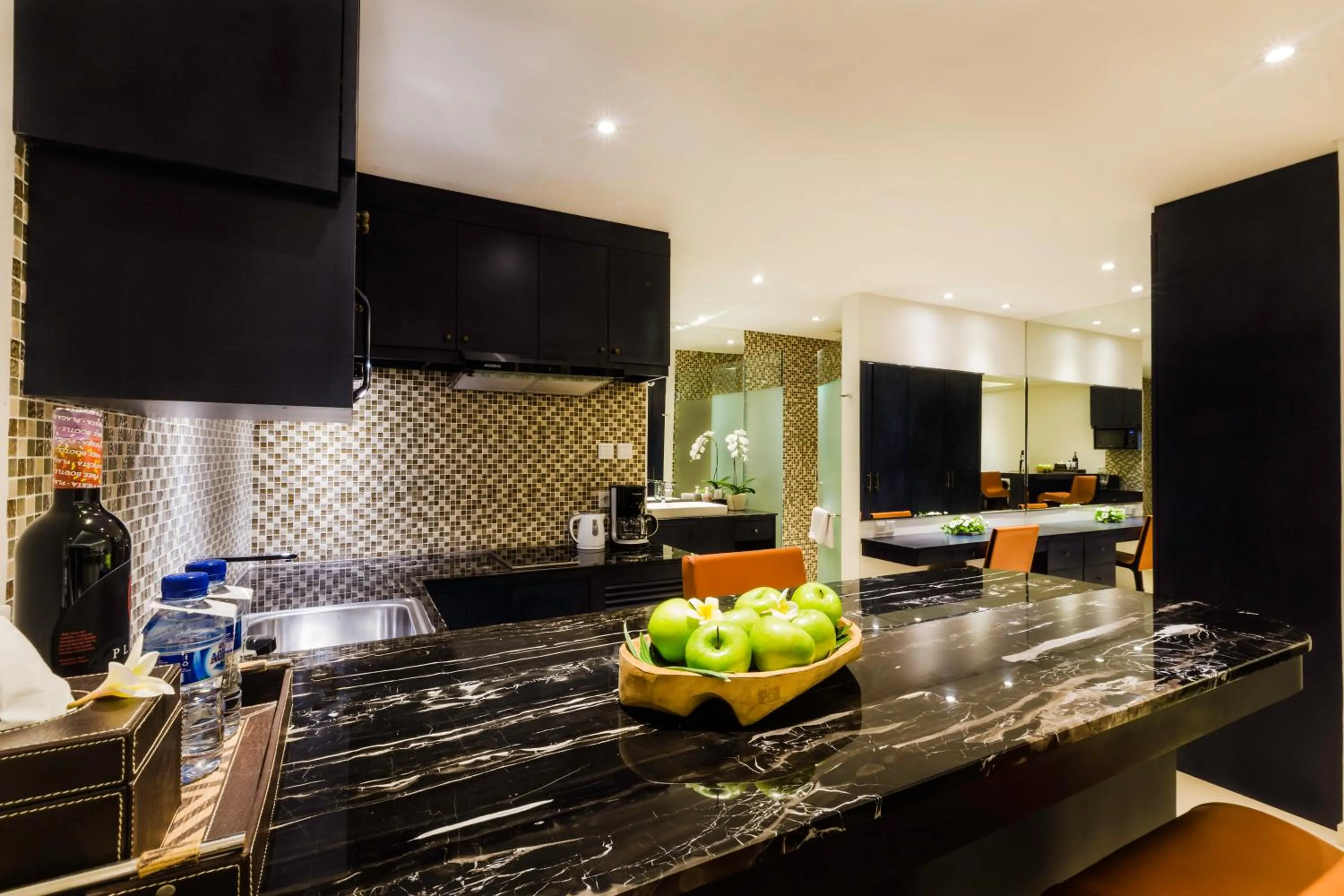 Kitchen or kitchenette in Downtown Villas