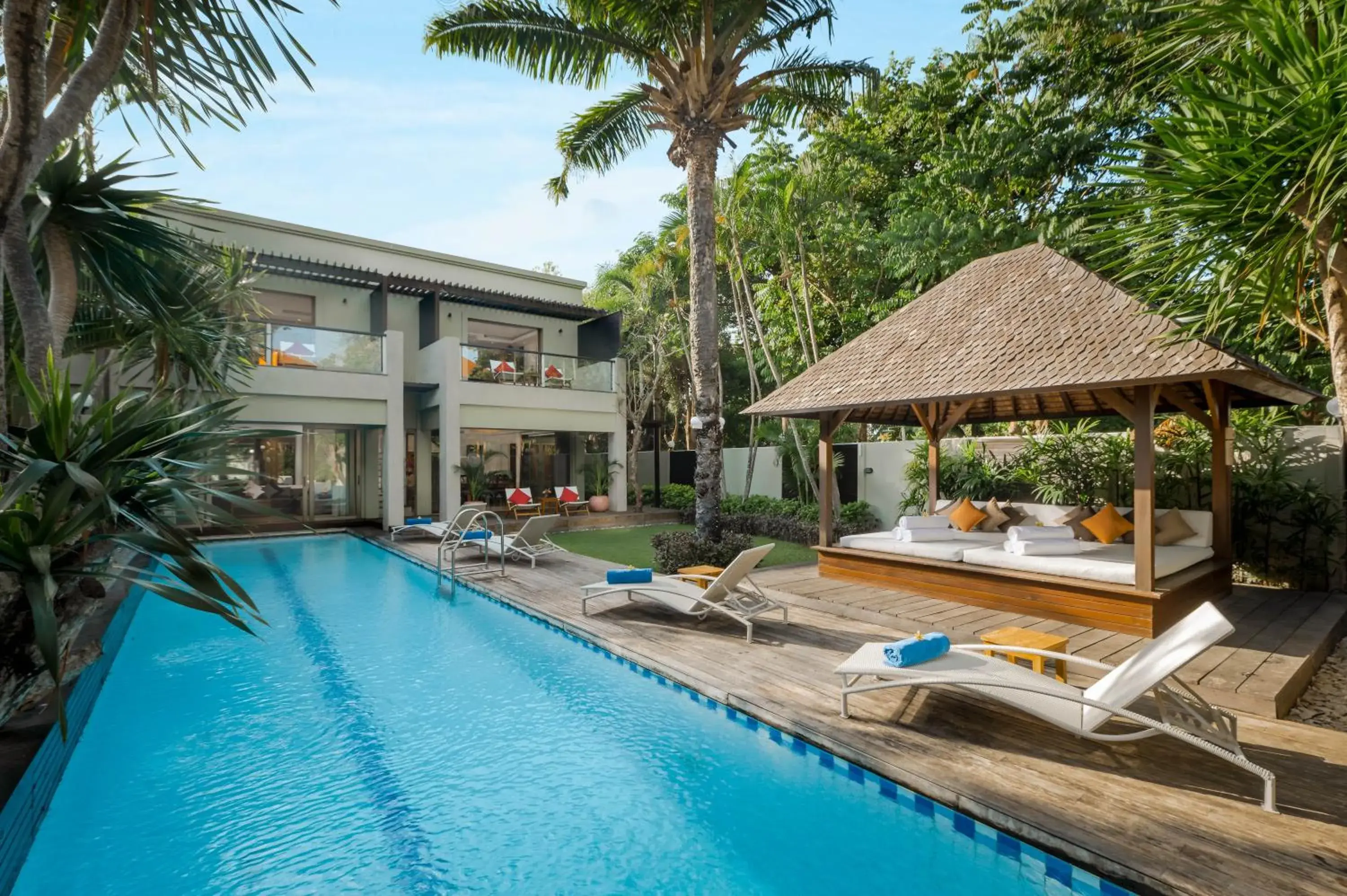 Four Bedroom Grand Deluxe Villa with Private Pool in Downtown Villas Four Bedroom Grand Deluxe Villa with Private Pool in Downtown Villas