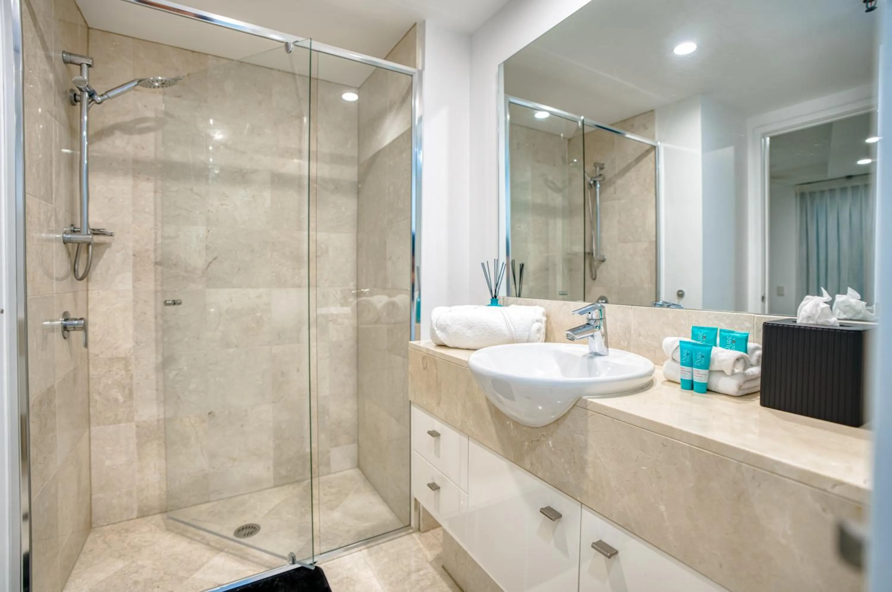Shower in Cilento Mooloolaba