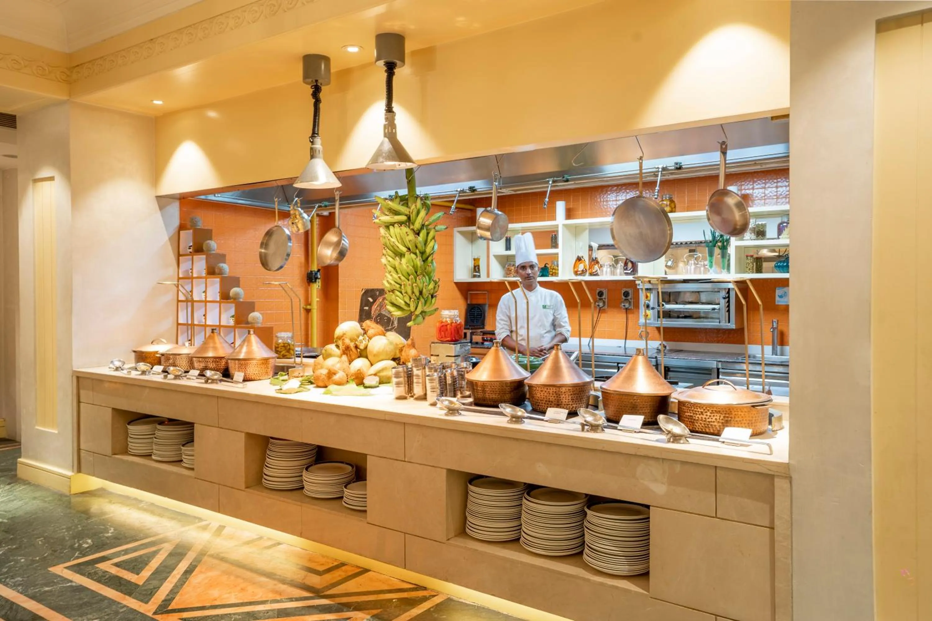 Restaurant/places to eat in Holiday Inn Agra MG Road an IHG Hotel