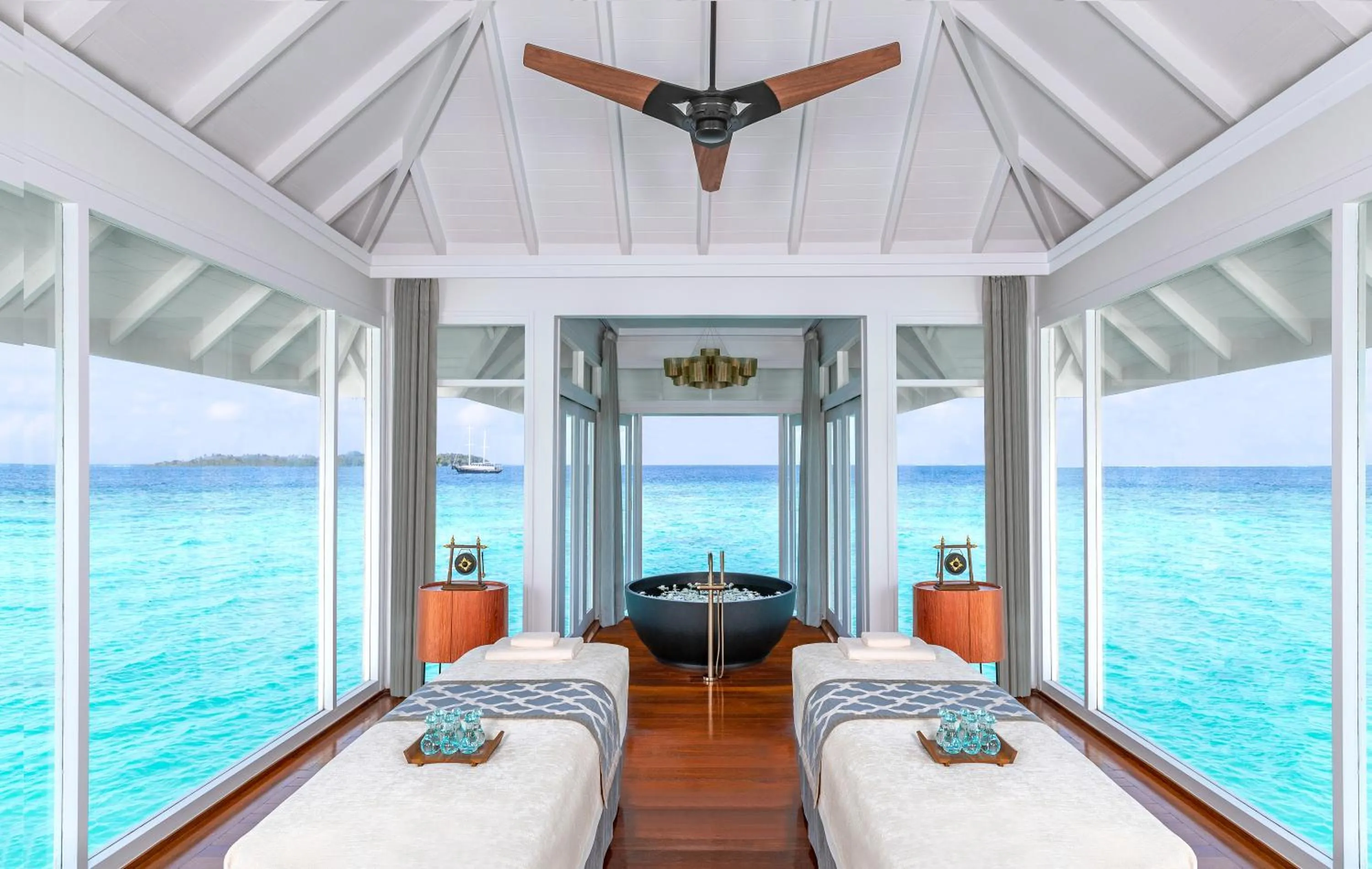 Spa and wellness centre/facilities, Bed in Anantara Kihavah Maldives Villas