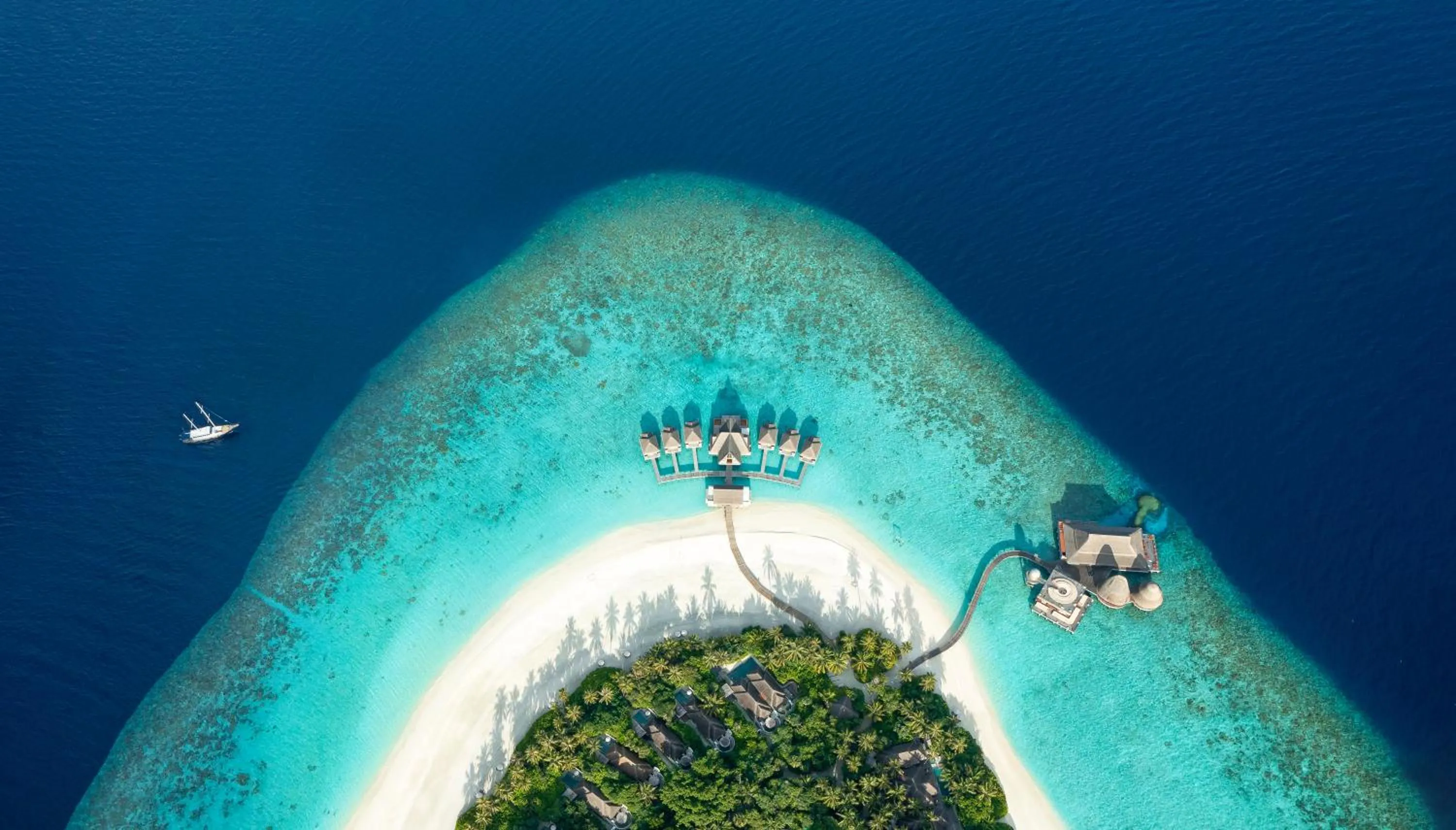 Property building in Anantara Kihavah Maldives Villas