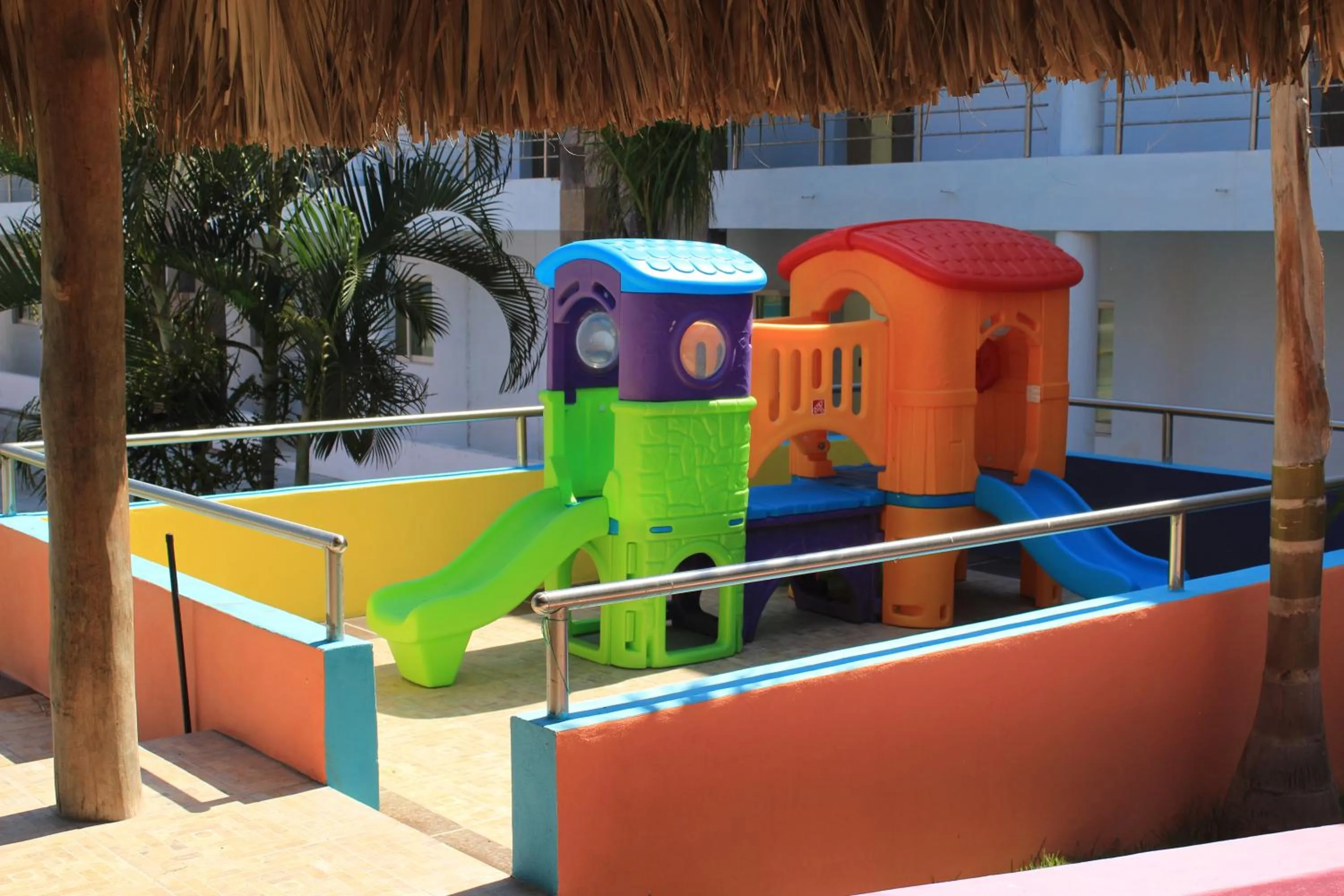 Kids's club in Miami Inn