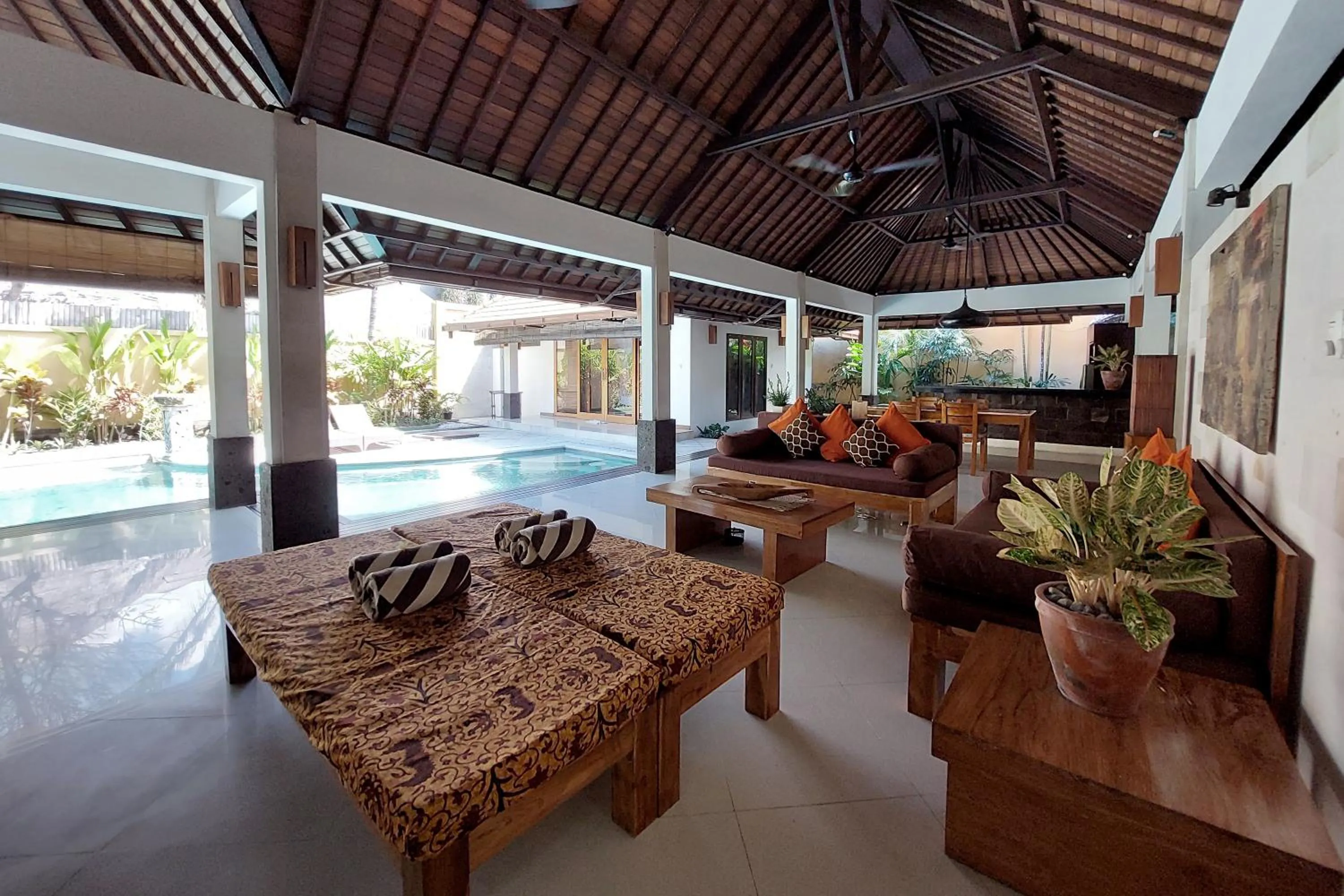 Massage in The Maya Seminyak Villas