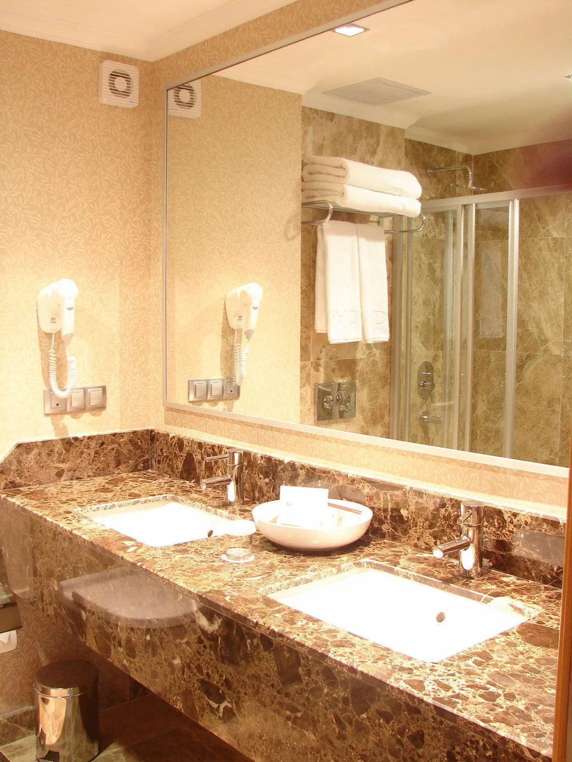 Bathroom in Ramada Plaza By Wyndham Kahramanmaras