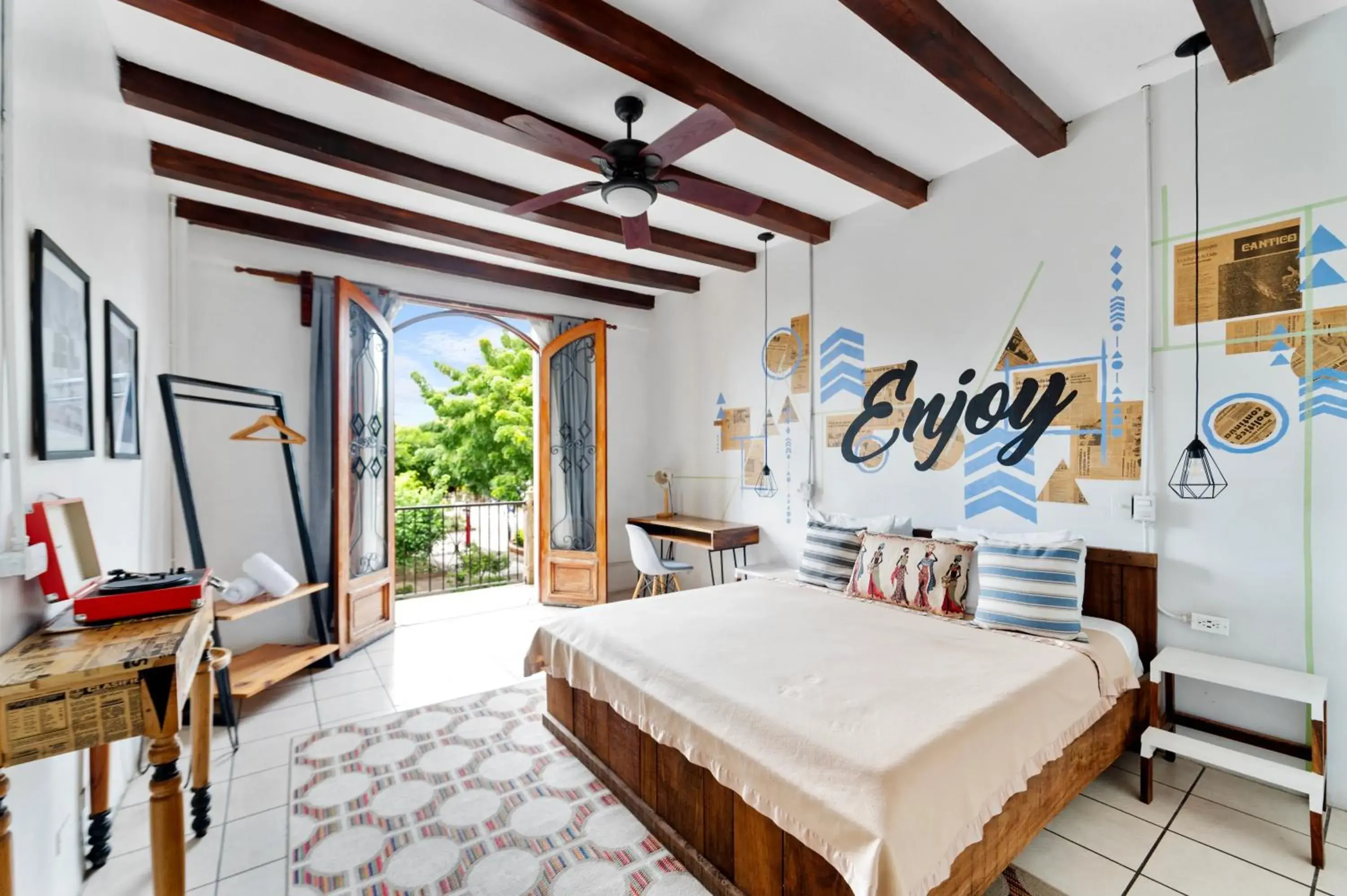 Deluxe Room in Selina Granada Deluxe Room in Selina Granada