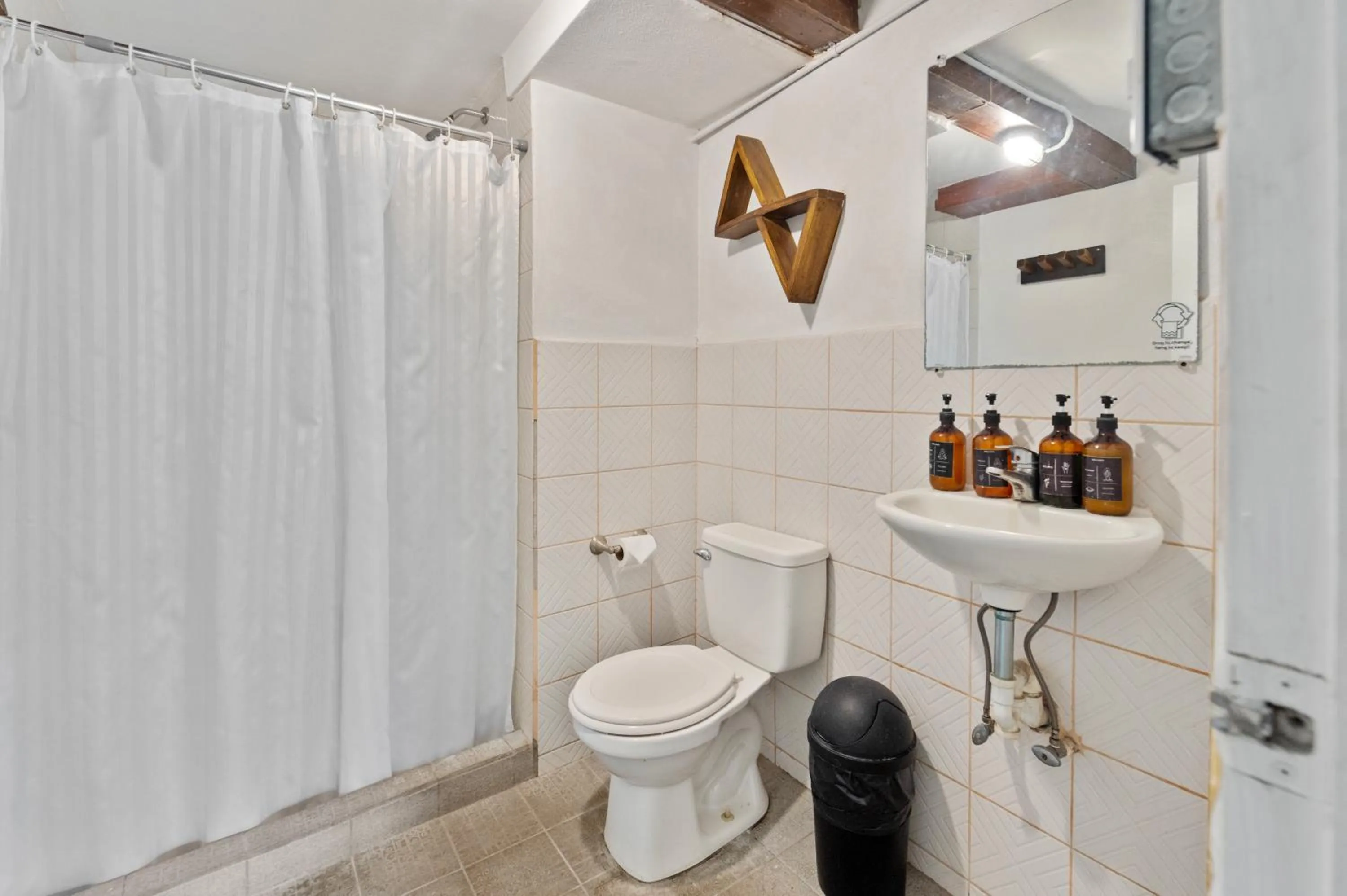 Toilet in Selina Granada