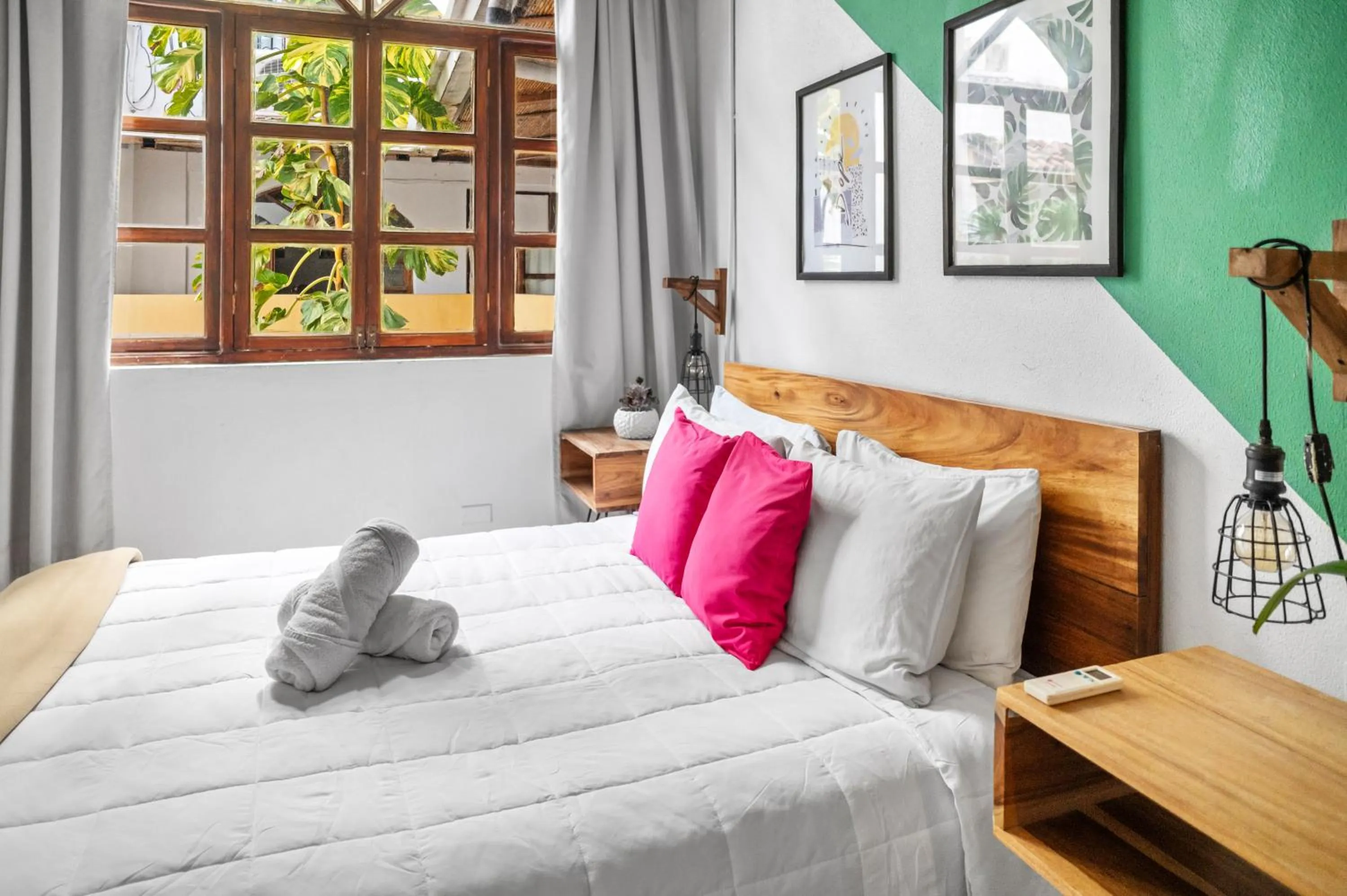 Bed in Socialtel Granada