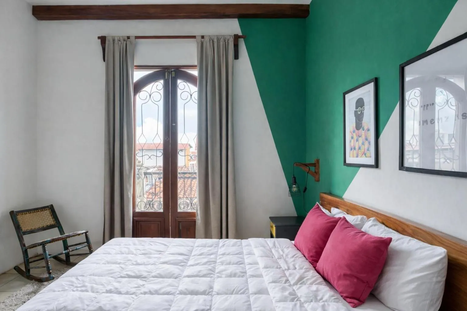 Bed in Socialtel Granada