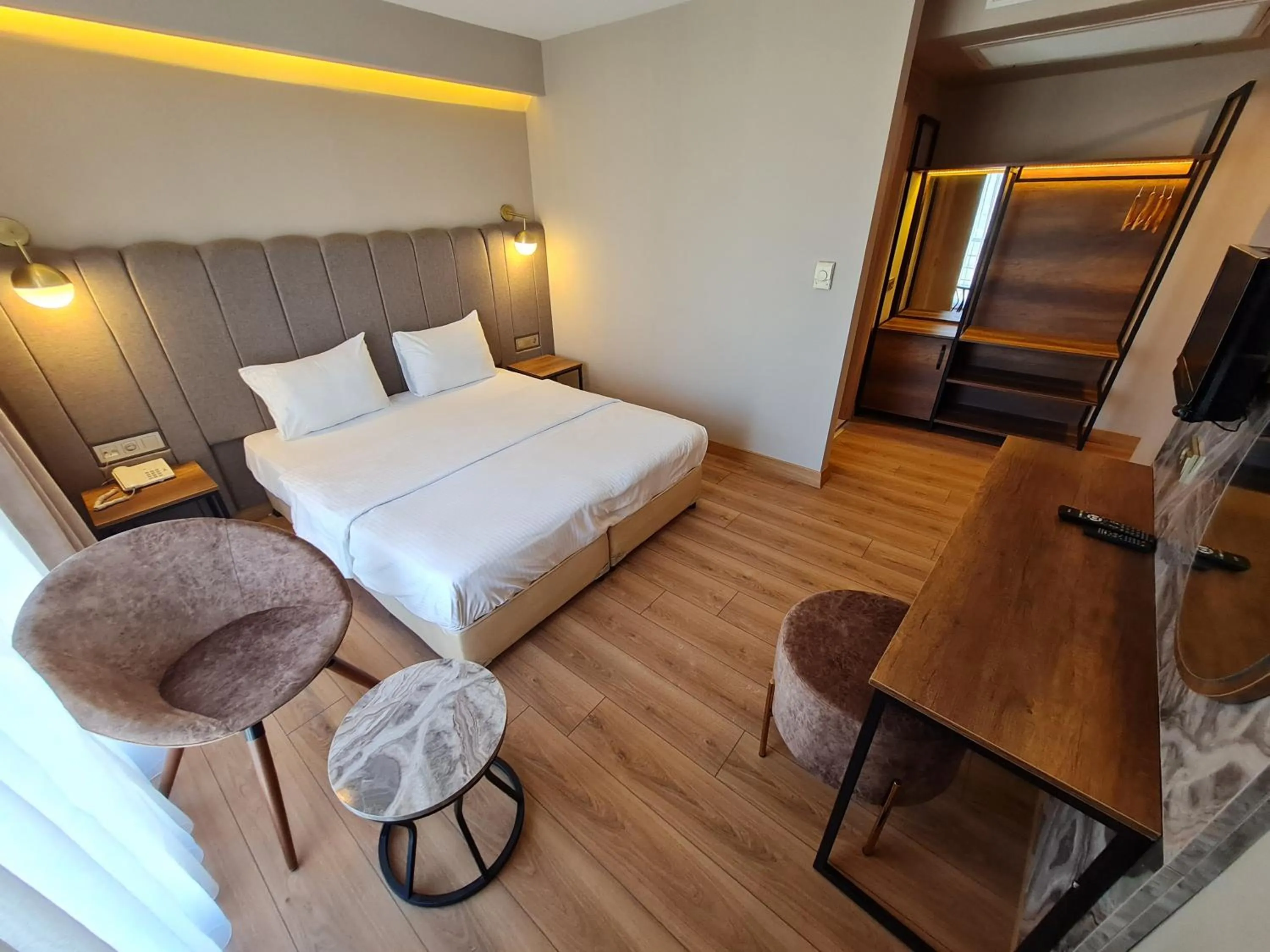 Photo of the whole room, Bed in Air Boss Istanbul Airport and Fair Hotel