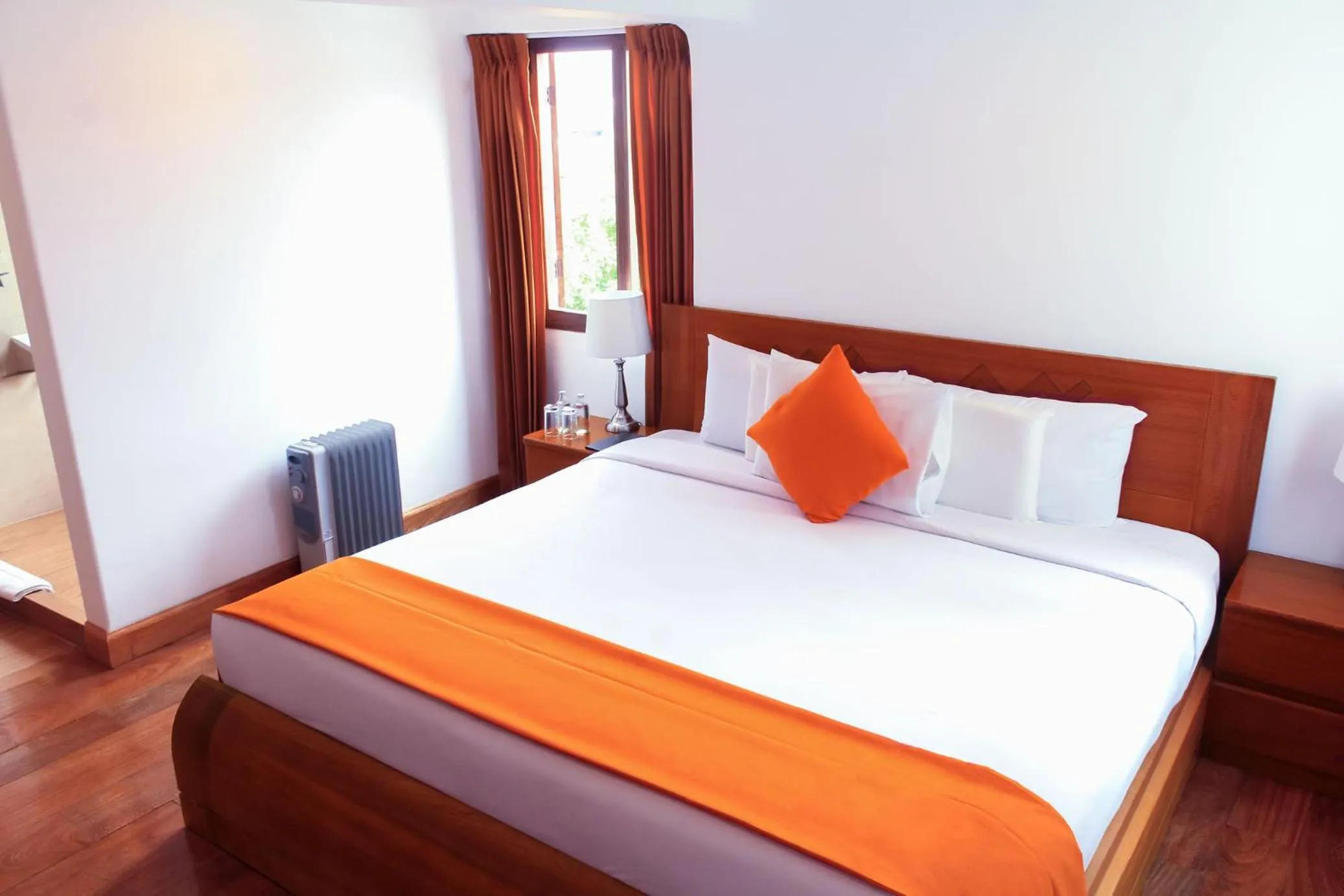 Bedroom, Bed in Waman Qorikancha