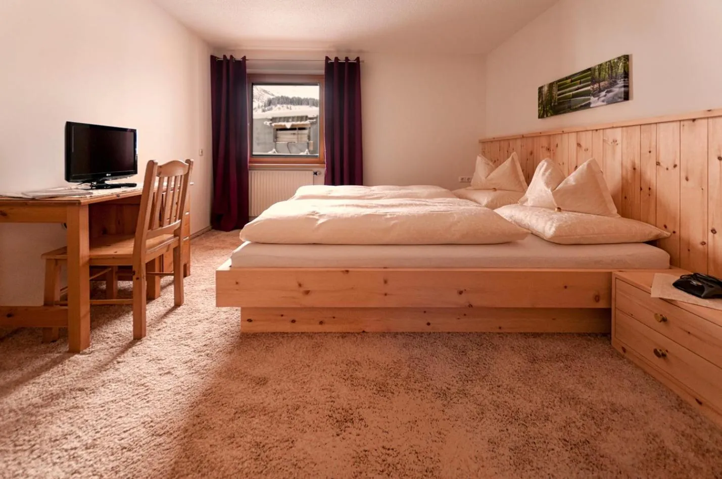 Bed in Appartements Spullersee