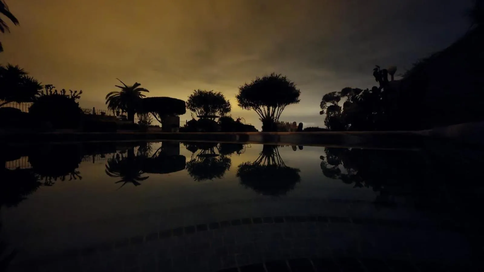 Swimming pool in Suite & Spa Panoramic Olivars