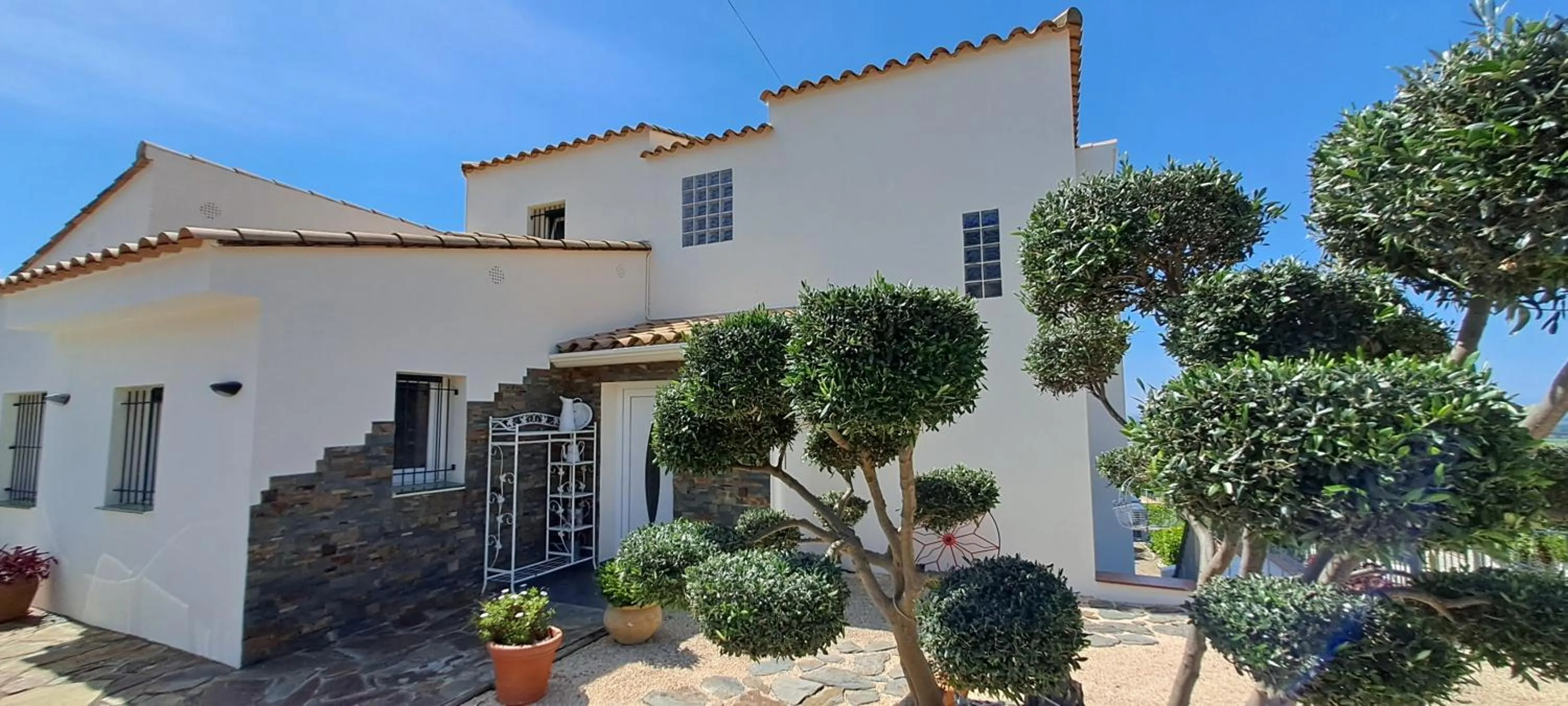 Property building in Suite & Spa Panoramic Olivars