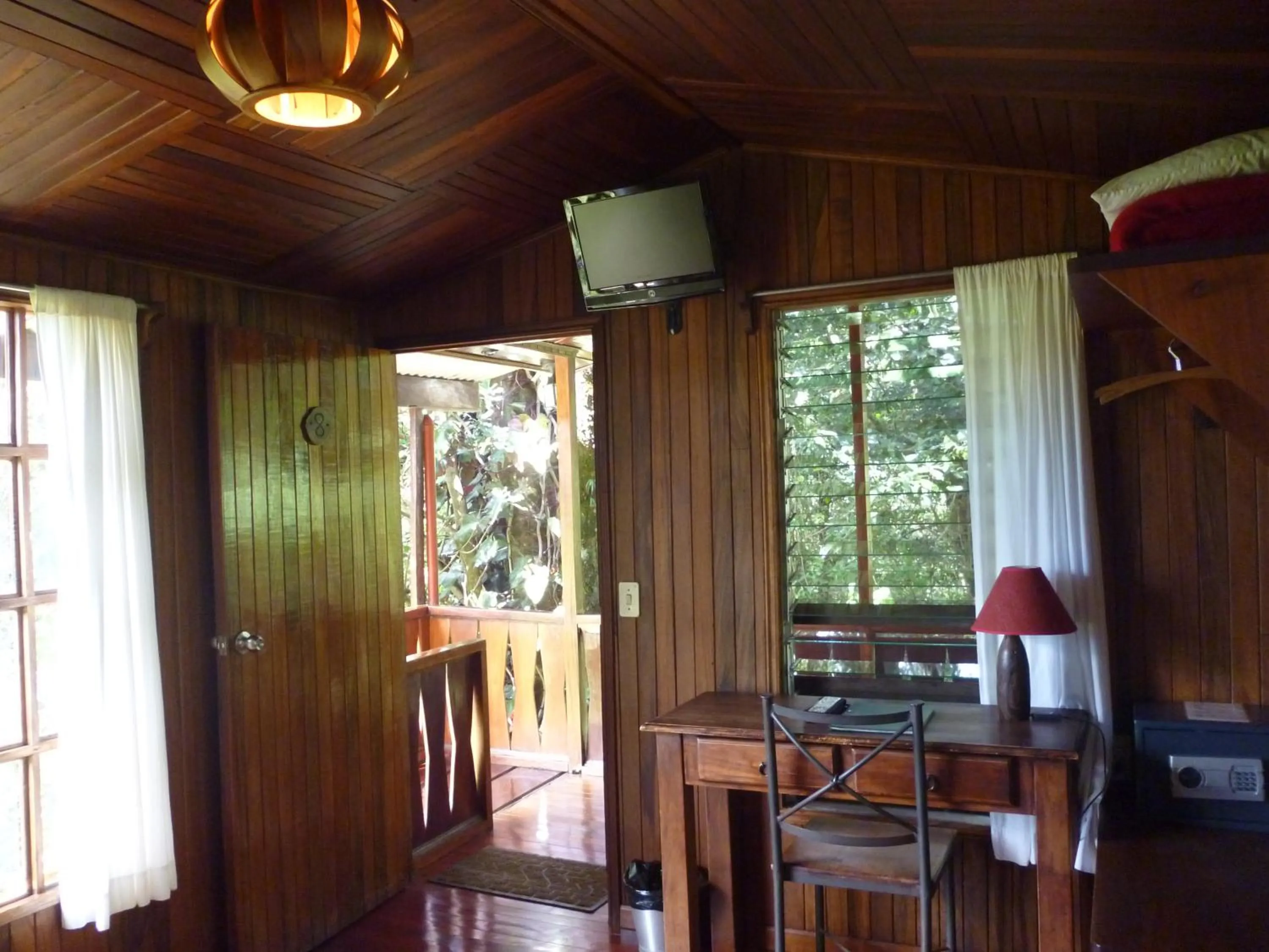 TV and multimedia in Arco Iris Lodge