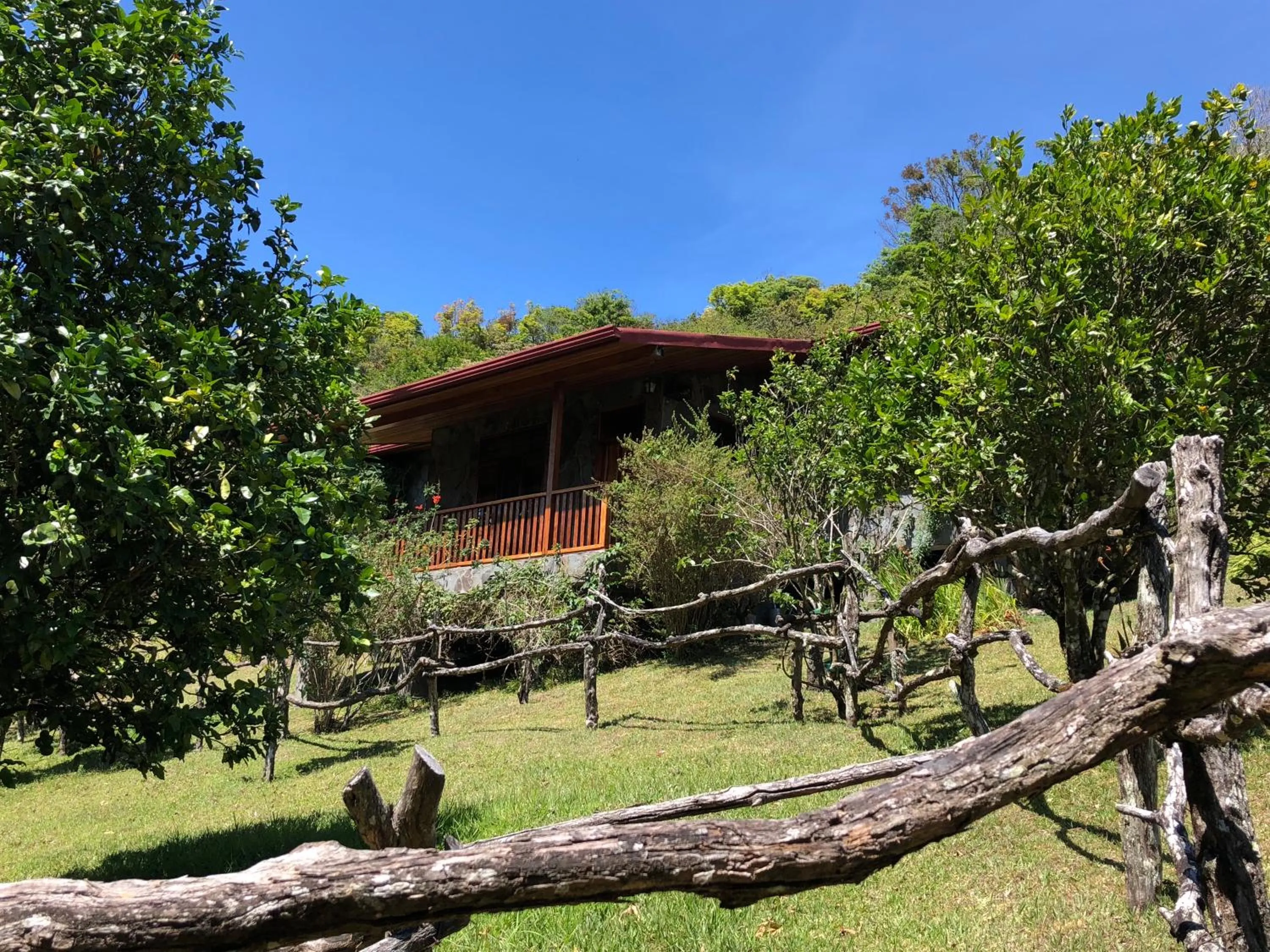 Property building in Arco Iris Lodge