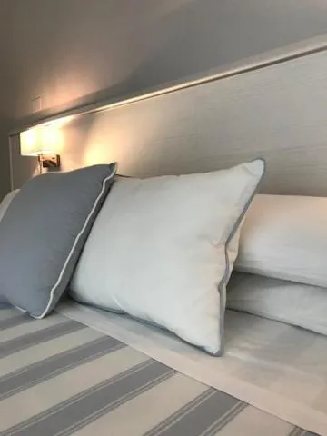 Bed in Hotel Plaza Esplanade