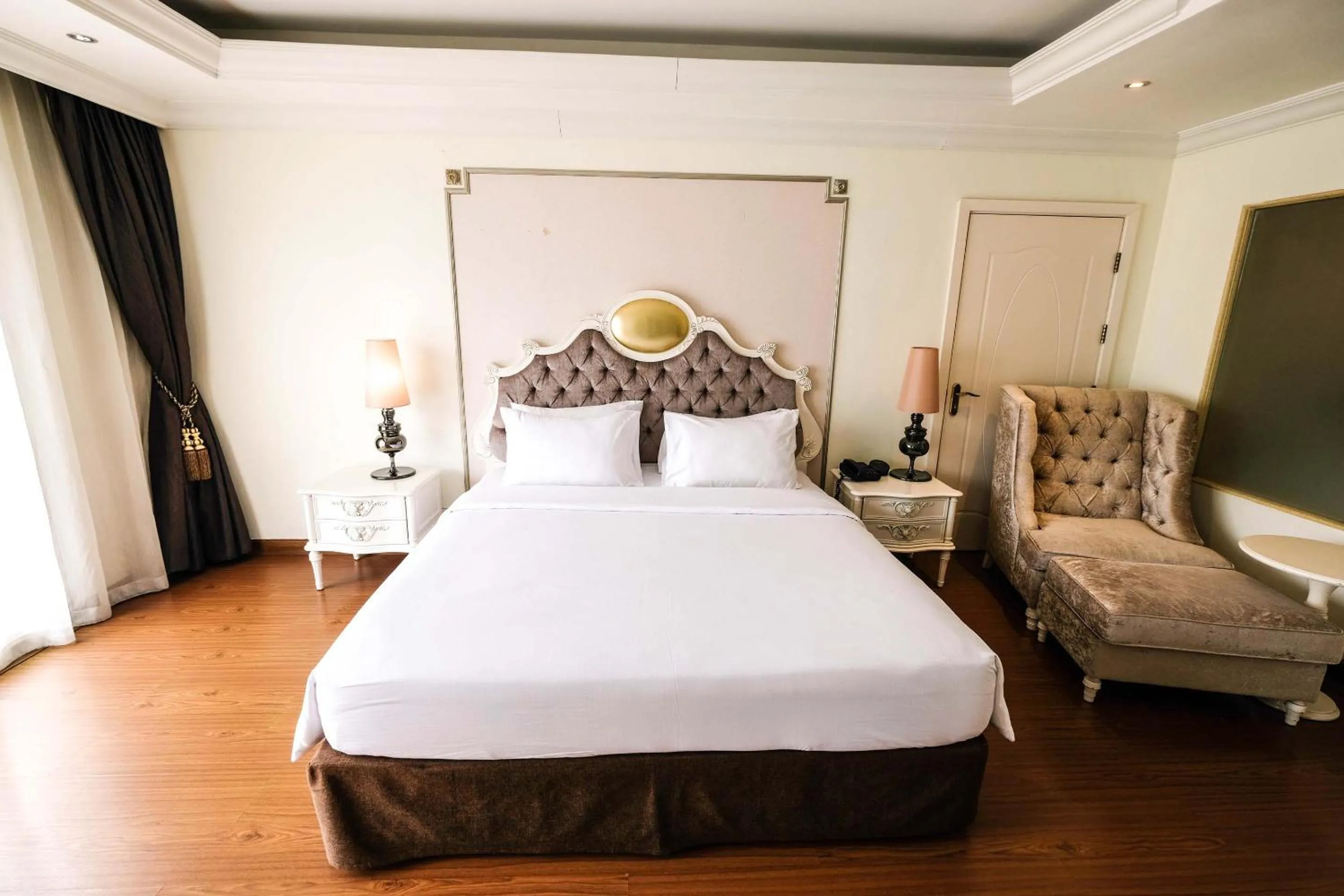 View (from property/room), Bed in LK Miracle Suite - SHA Extra Plus