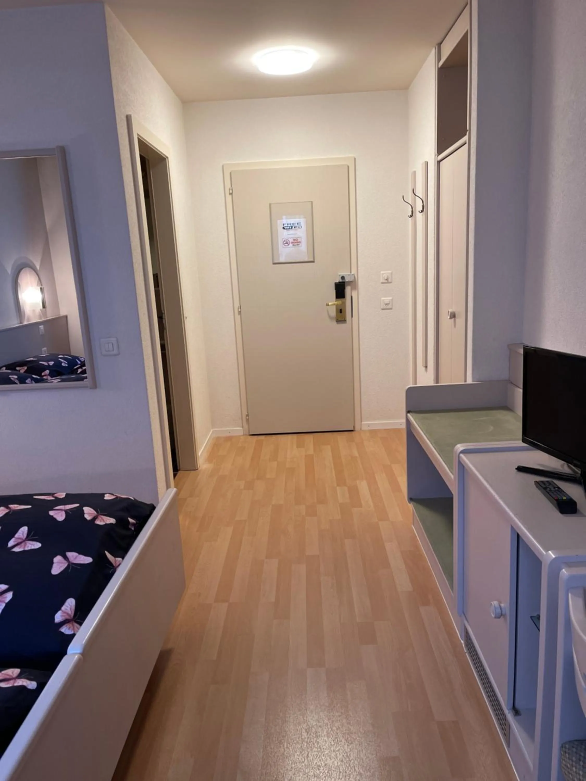 Bed in Hôtel les Berges