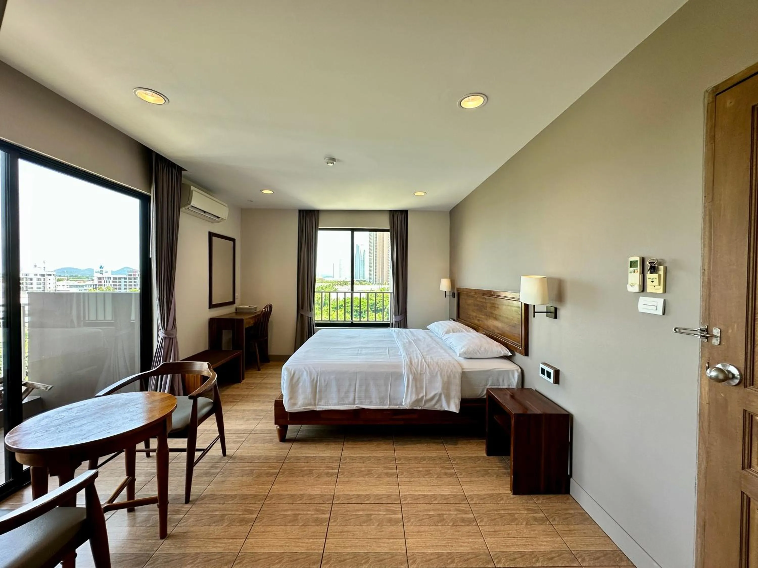 Bedroom, Bed in Mangrove Prestige Hotel