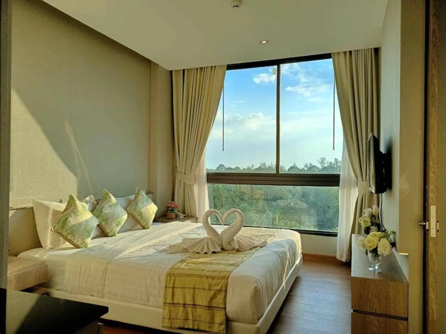 Bed in Phu Dahla Residences