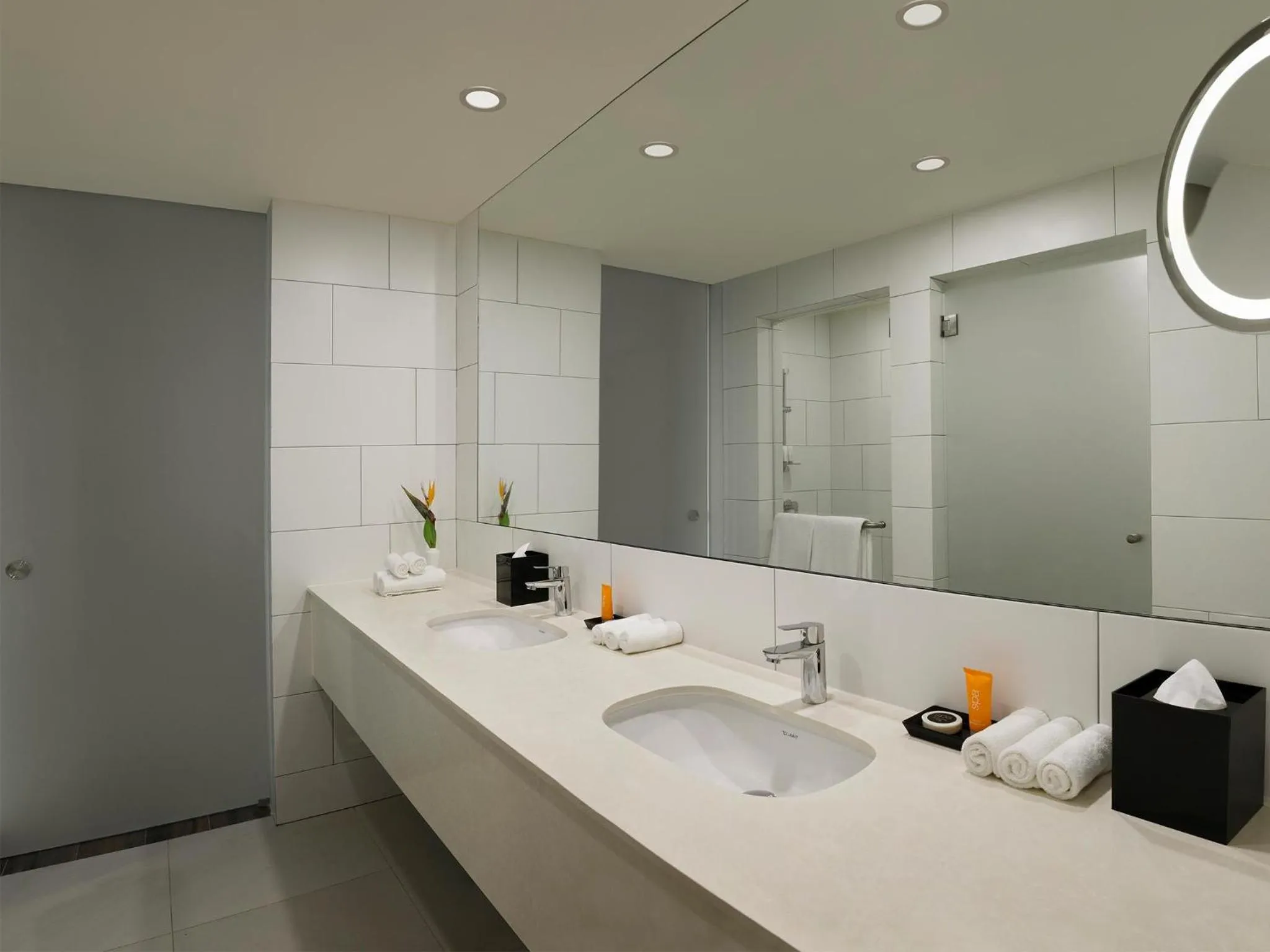 Bathroom in Tiger Palace By Soaltee