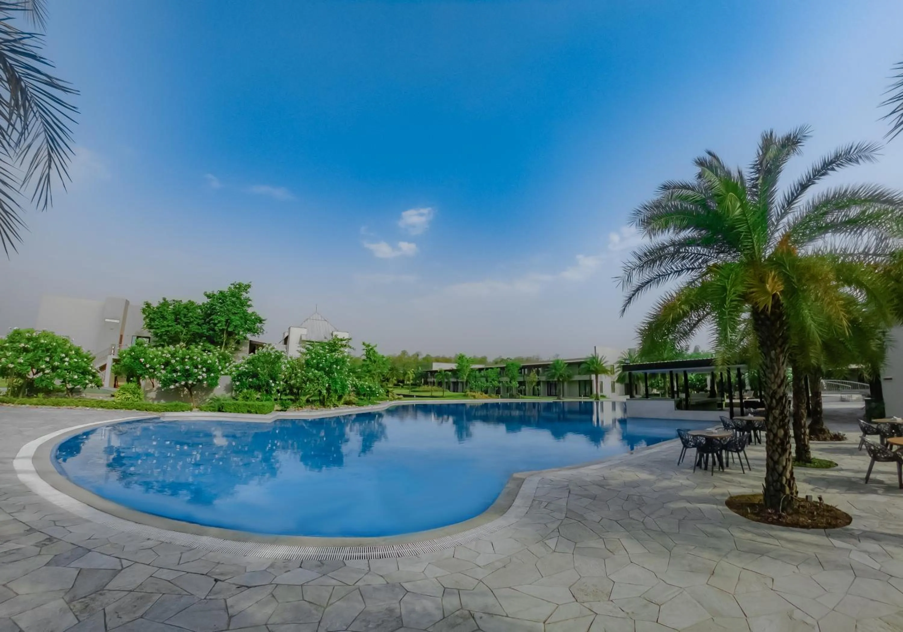 Swimming pool in Tiger Palace By Soaltee