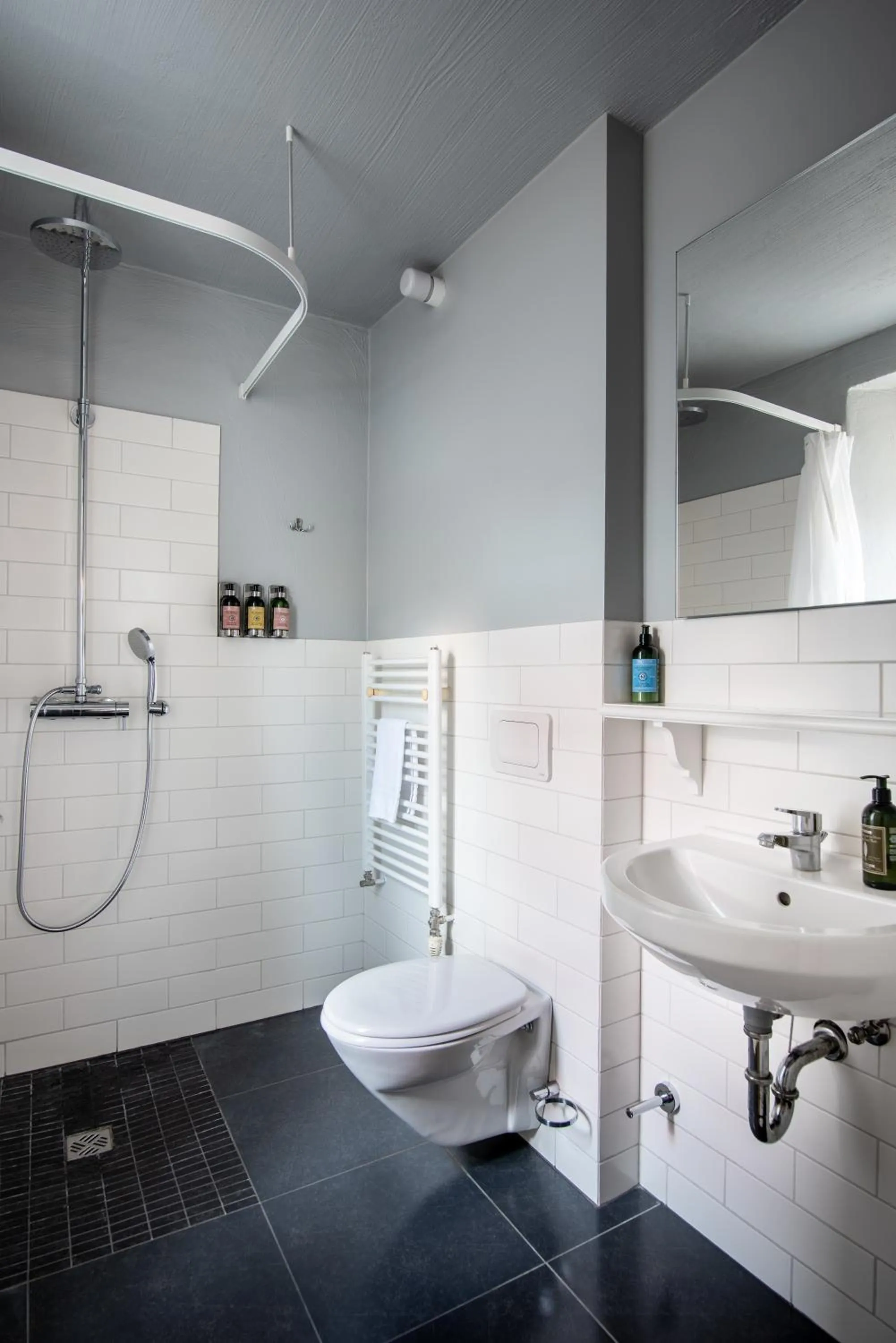 Shower in Reykjavik Residence Apartment Hotel