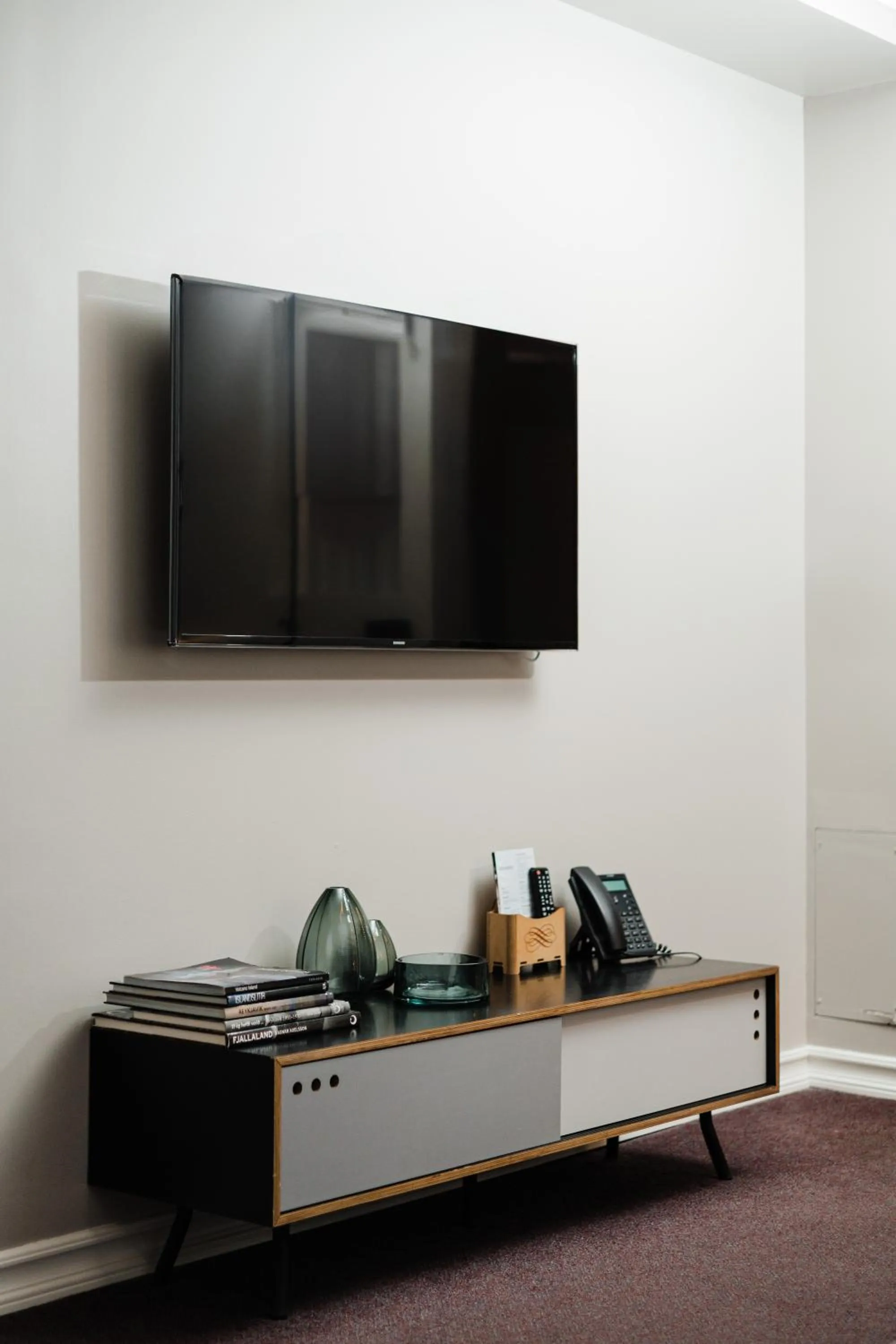 TV and multimedia in Reykjavik Residence Apartment Hotel