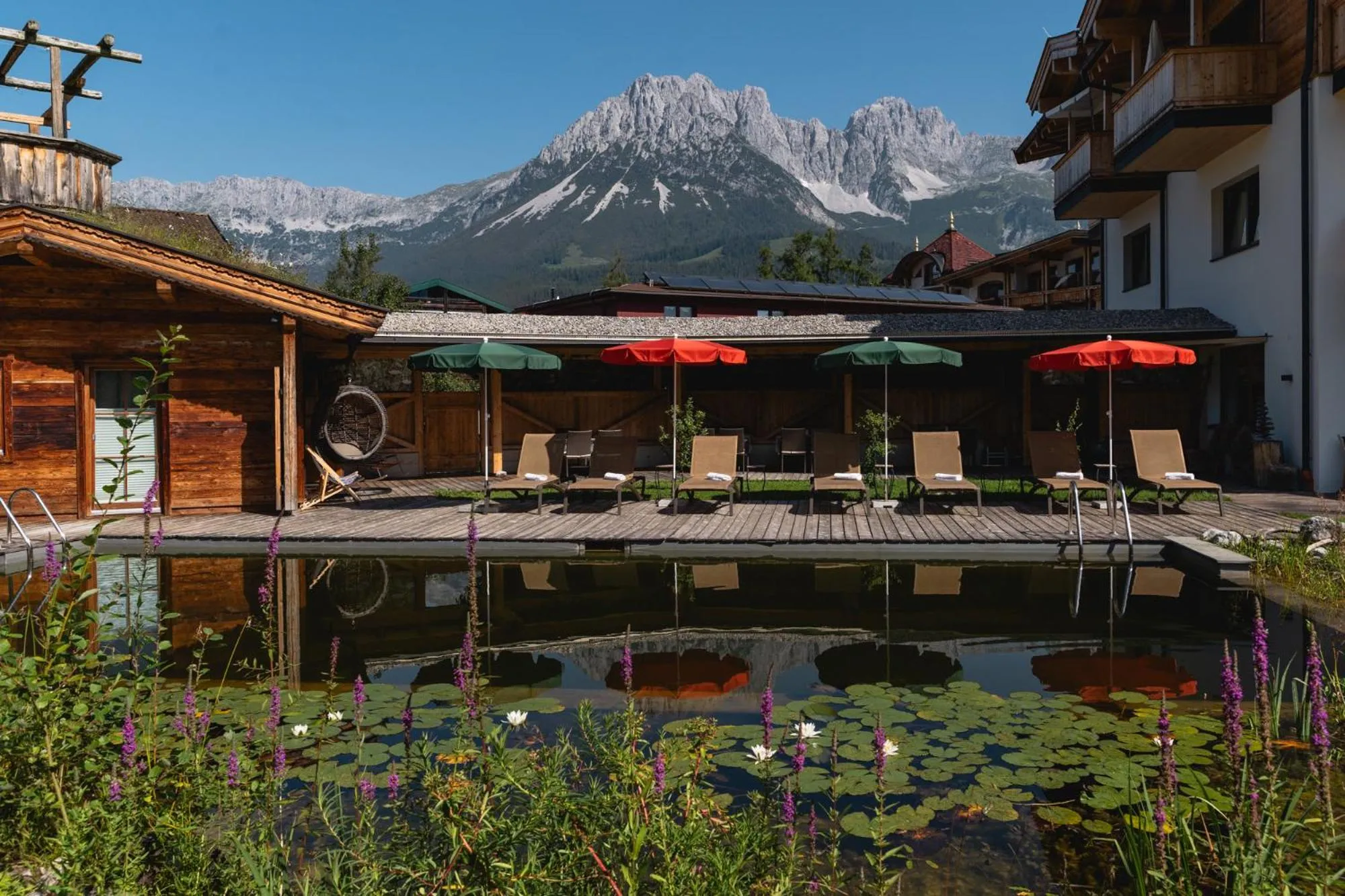 Swimming pool in Flora - Das kleine Gartenhotel