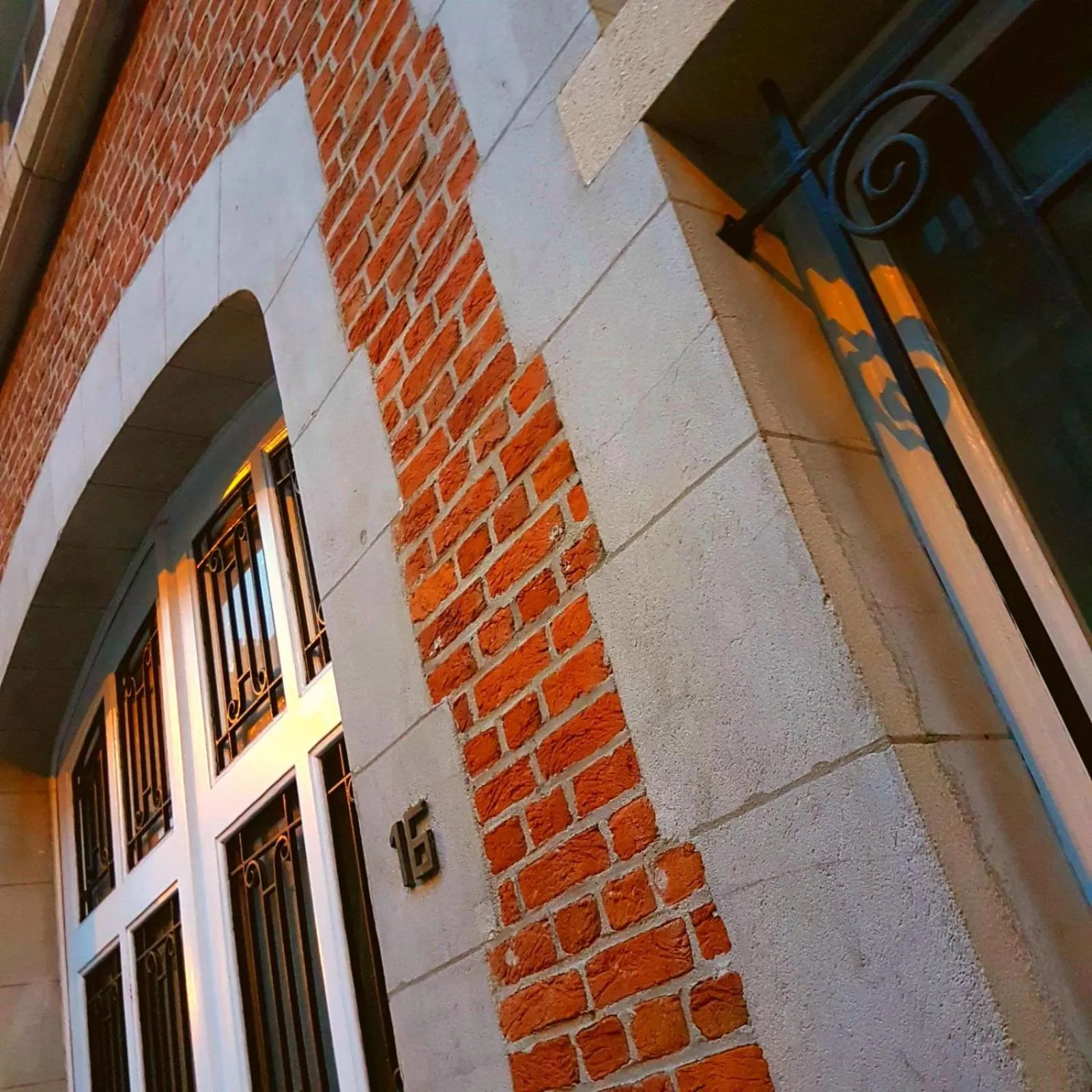 Facade/entrance in De Mot B&B